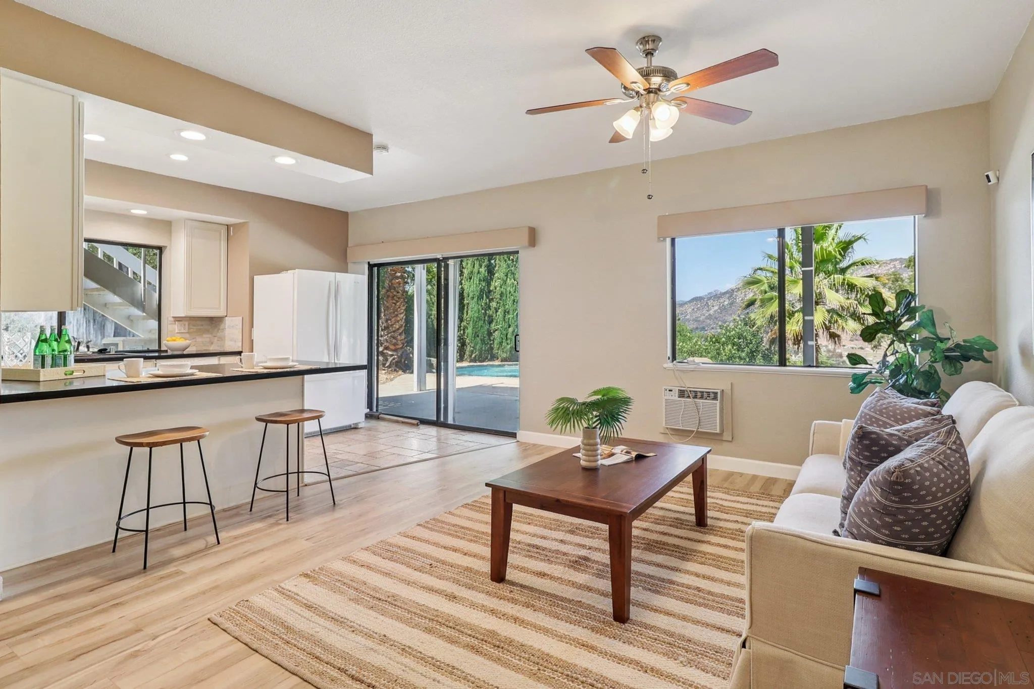 https://cdn.realtyfeed.com/cdn/127/250036142/600c72cf50032e1cfdad7844e10085b7.webp