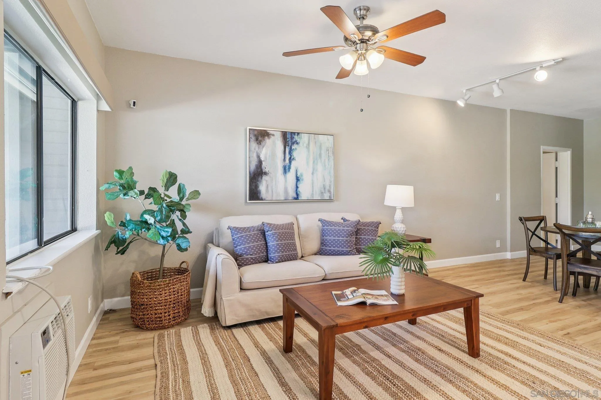 https://cdn.realtyfeed.com/cdn/127/250036142/e73df00b55a75306887886ff3024852a.webp