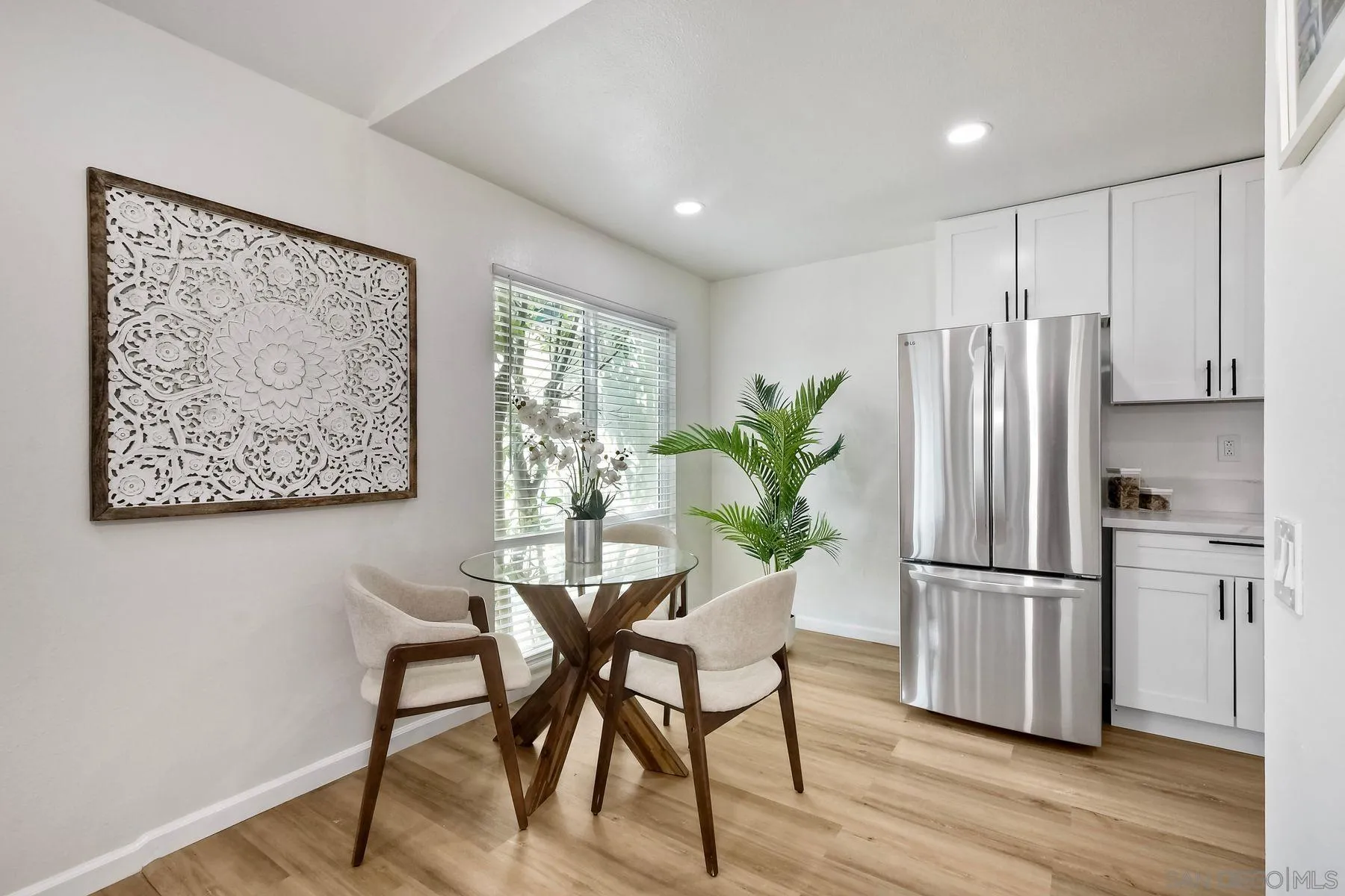 https://cdn.realtyfeed.com/cdn/127/250036144/7e5d3021ec35eb2dc69d0280496fd804.webp