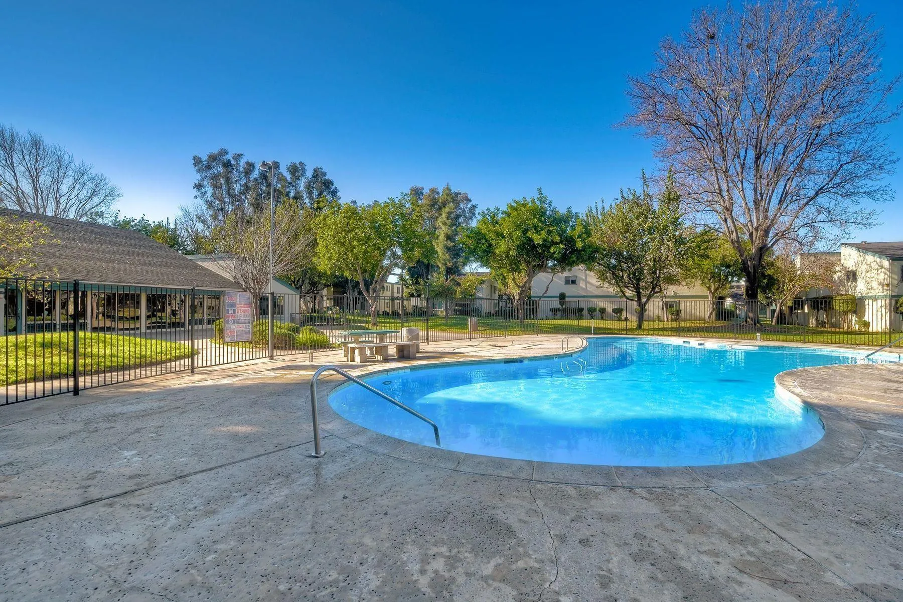 https://cdn.realtyfeed.com/cdn/127/250036144/c0902ee58934f264c3ab3b8d5344f5e8.webp