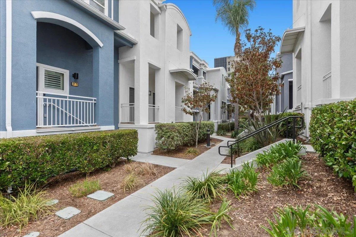 Photo #2: 250036146 Listing 