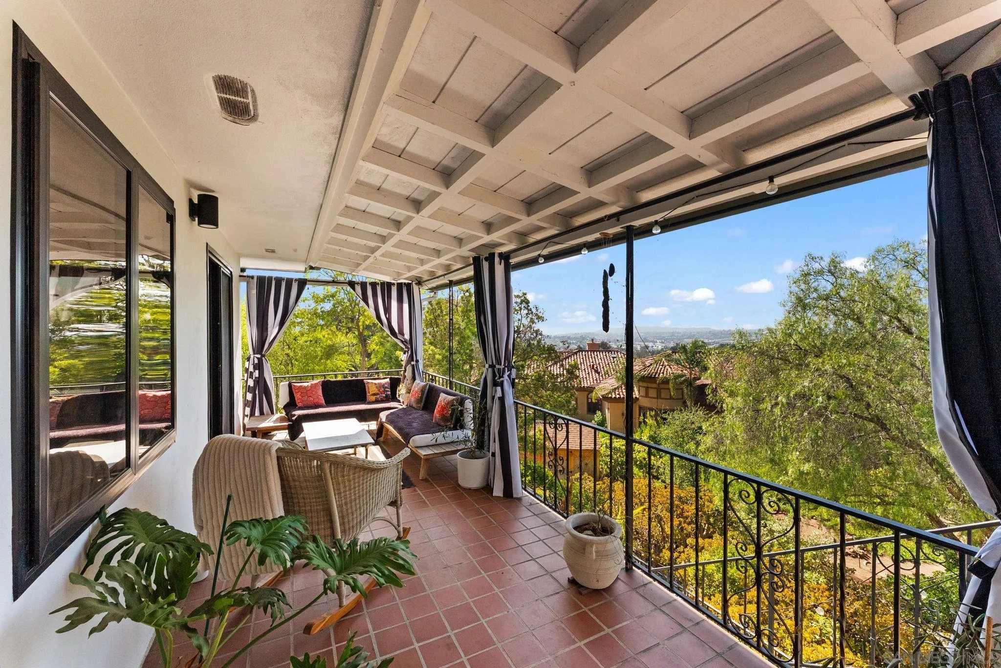 https://cdn.realtyfeed.com/cdn/127/250036147/03687c7904c7f9316c98bf7244300b22.webp