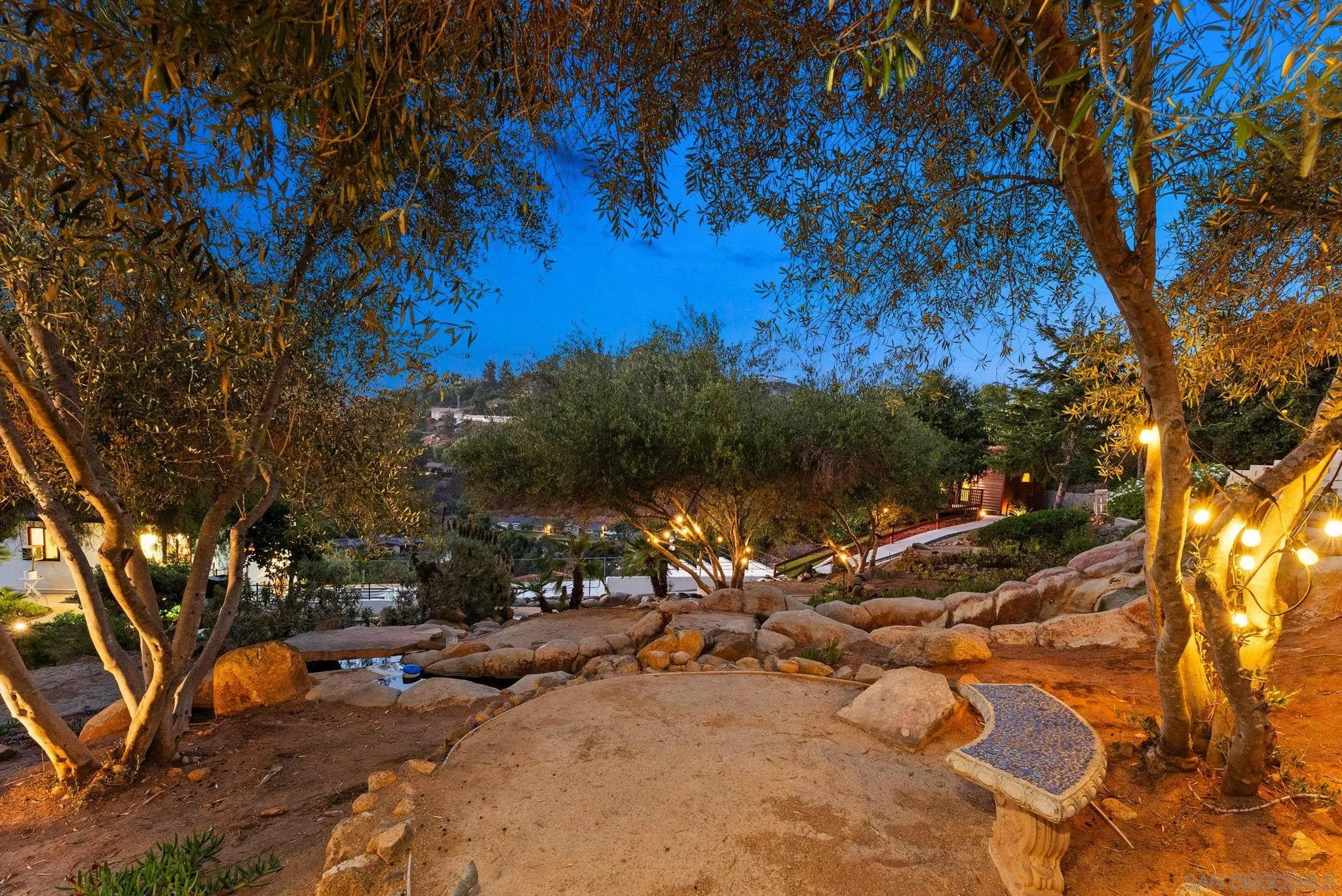https://cdn.realtyfeed.com/cdn/127/250036147/2a03dbe2c97a3e59263a951d04bb5f50.webp