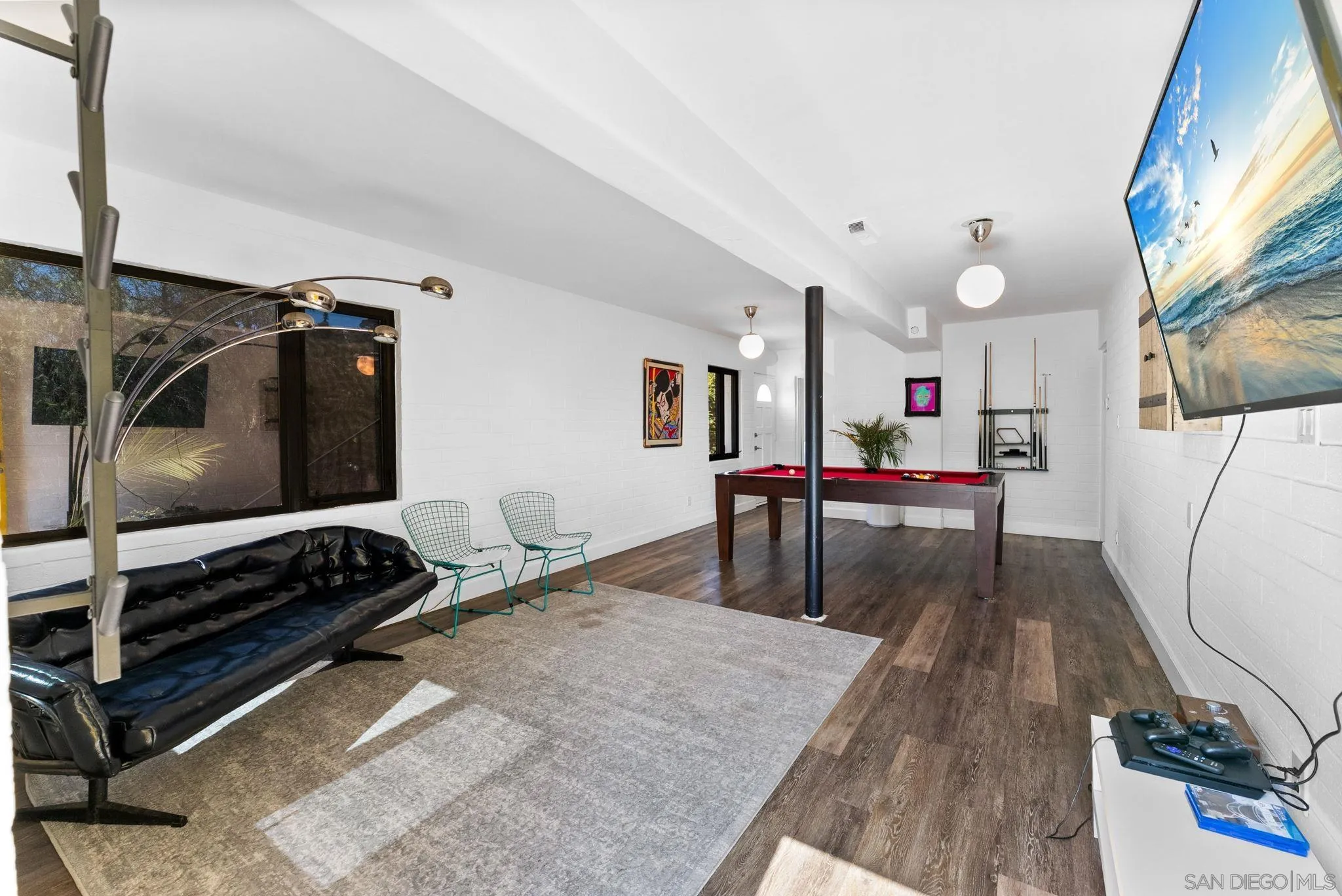 https://cdn.realtyfeed.com/cdn/127/250036147/3fb4424e5a38b1466b48c191d7cd81b2.webp