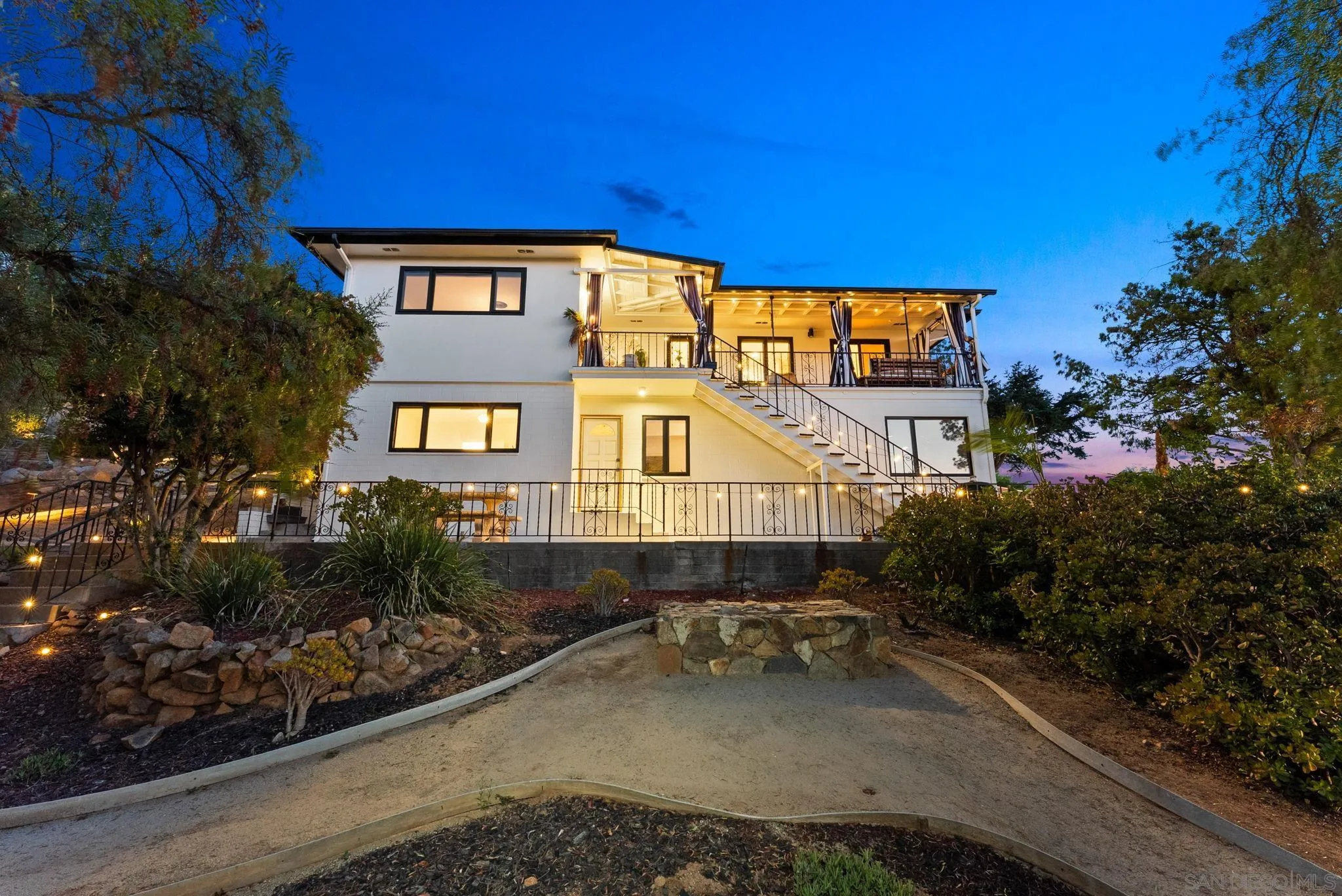 https://cdn.realtyfeed.com/cdn/127/250036147/837d28f6f3bb3e8f75caae7c4912417e.webp