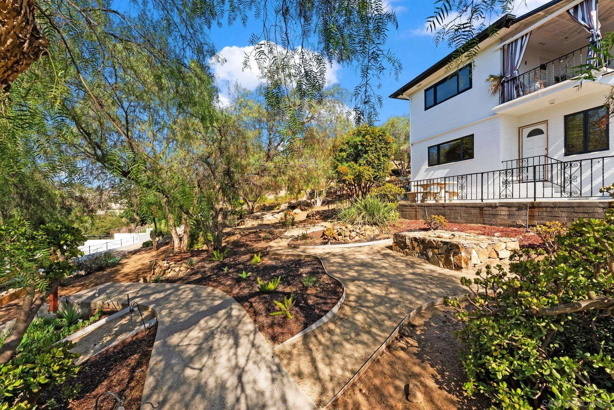 https://cdn.realtyfeed.com/cdn/127/250036147/e4fd5d8b2b5d92aa2774d063064f663b.webp