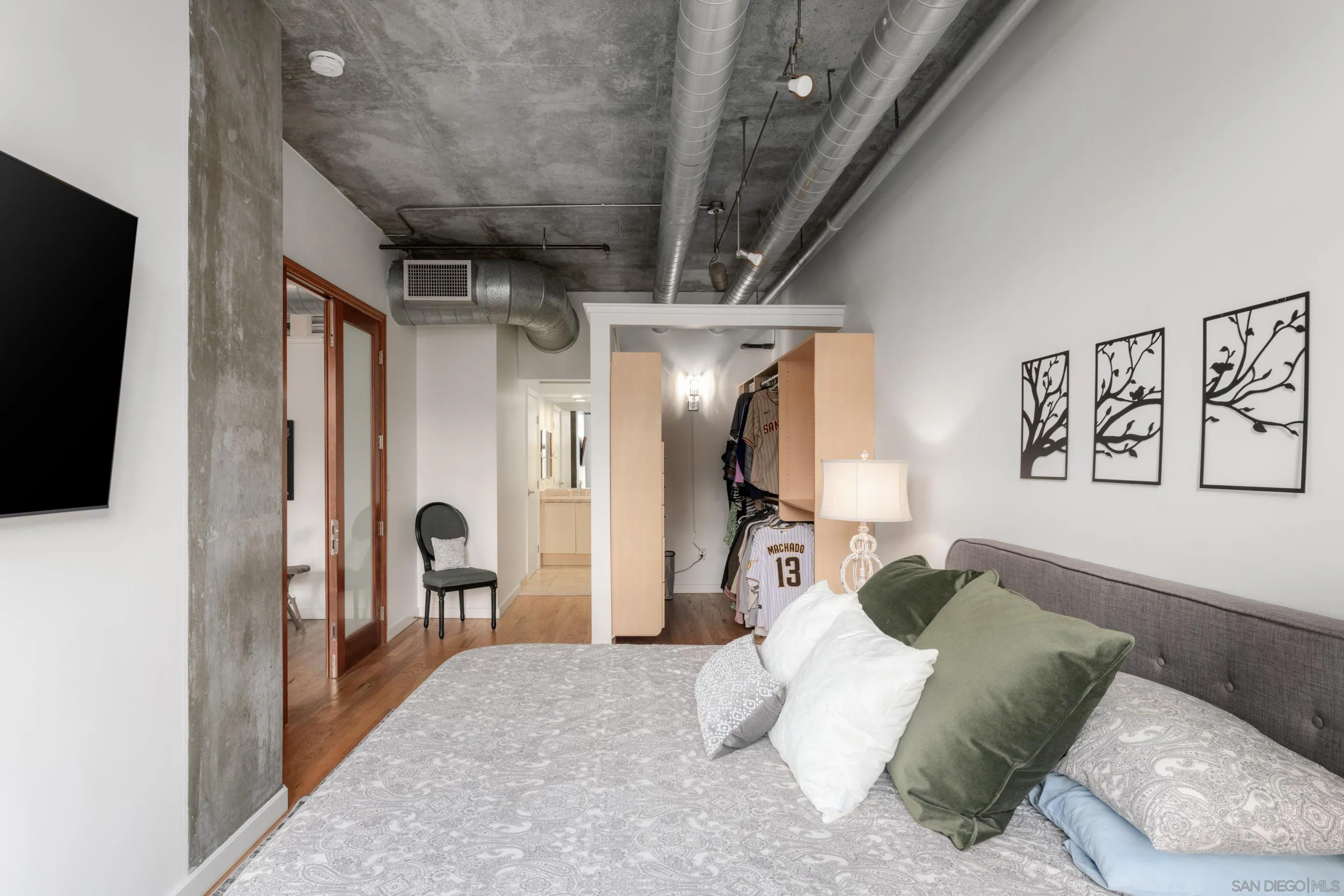 https://cdn.realtyfeed.com/cdn/127/250036149/d99a7a5cb13bbcf242fa479ecda496c2.webp