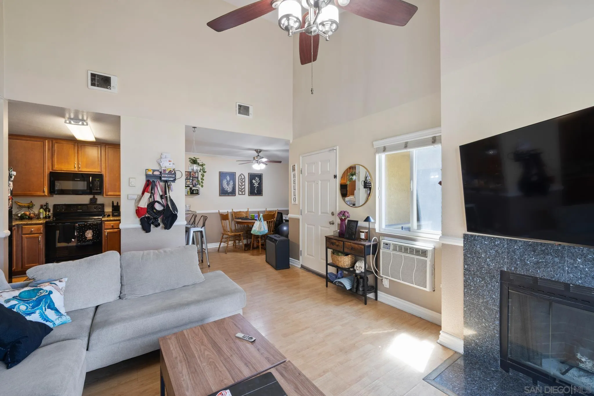 Photo #4: 250036154 Listing 