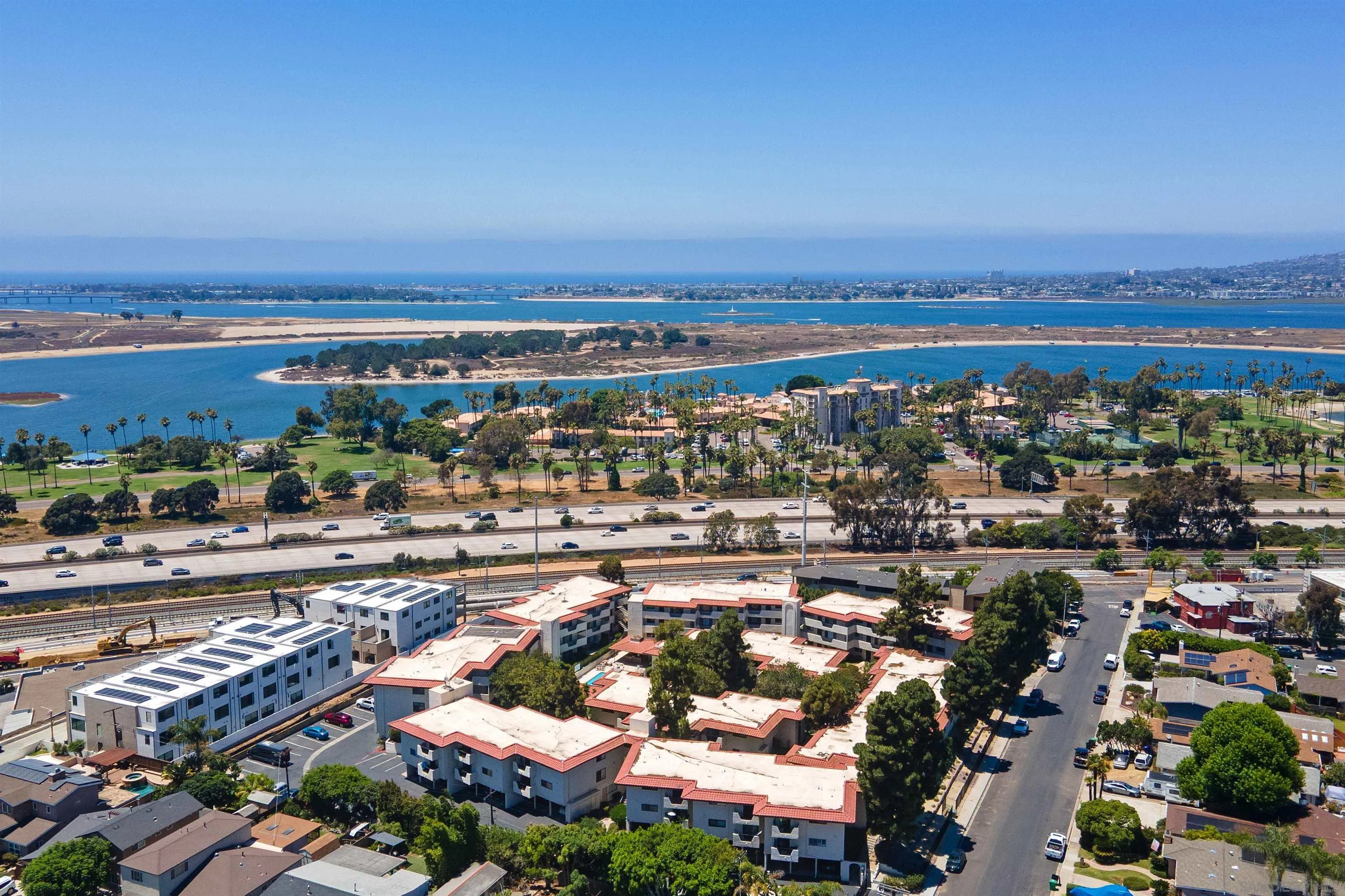 https://cdn.realtyfeed.com/cdn/127/250036159/6cc9d3e0cfc8405aef3953456912b3b7.webp