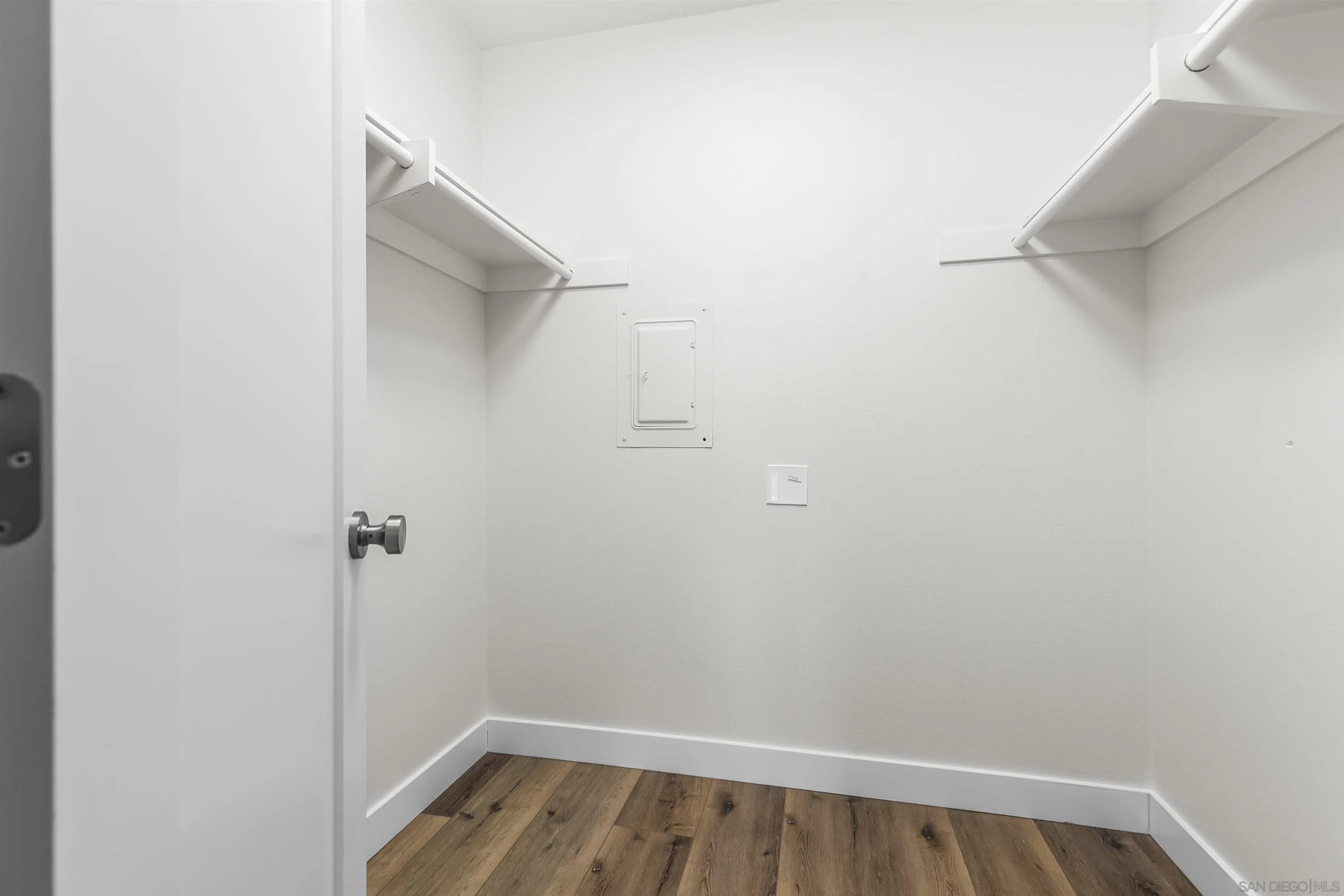 https://cdn.realtyfeed.com/cdn/127/250036159/f25a483c9ed03da240c091308a31c405.webp