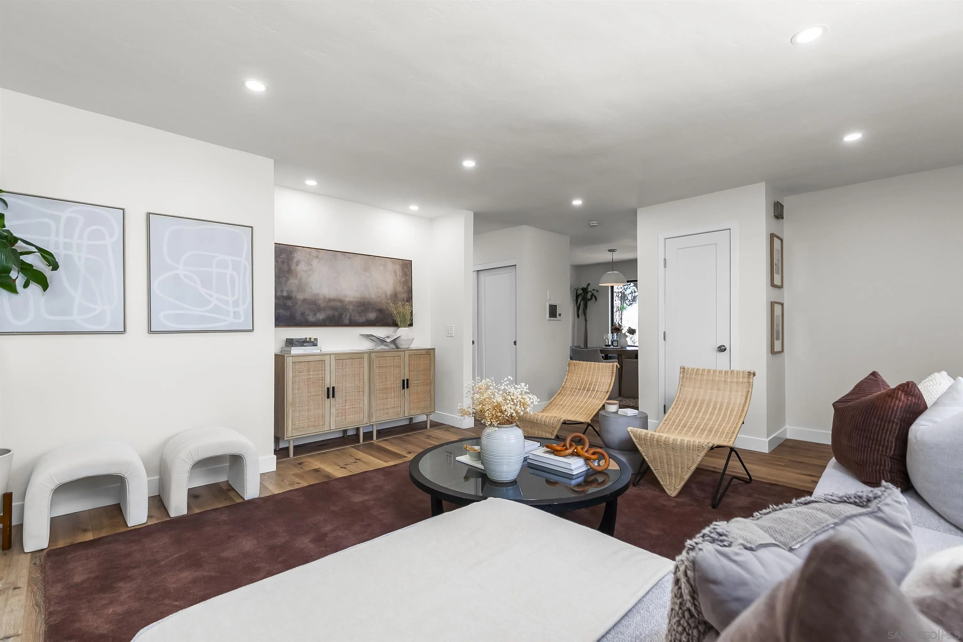 Photo #3: 250036159 Listing 