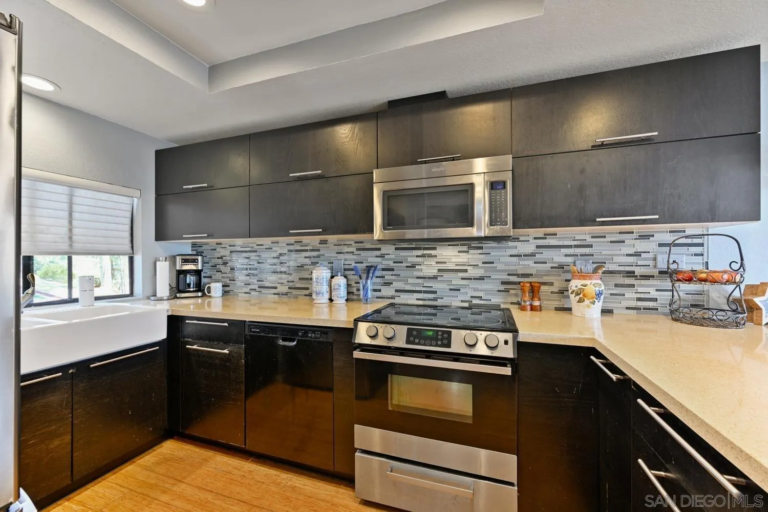 https://cdn.realtyfeed.com/cdn/127/250036161/3baba70d64de5e54fd65686b86bc575a.webp