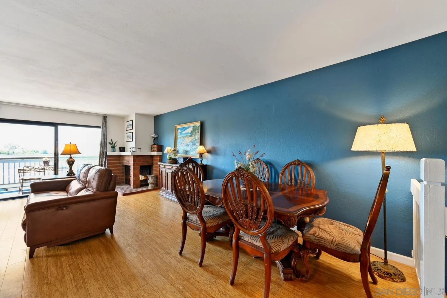 https://cdn.realtyfeed.com/cdn/127/250036161/698fe6d6230c477e72356dbc3dde44e6.webp