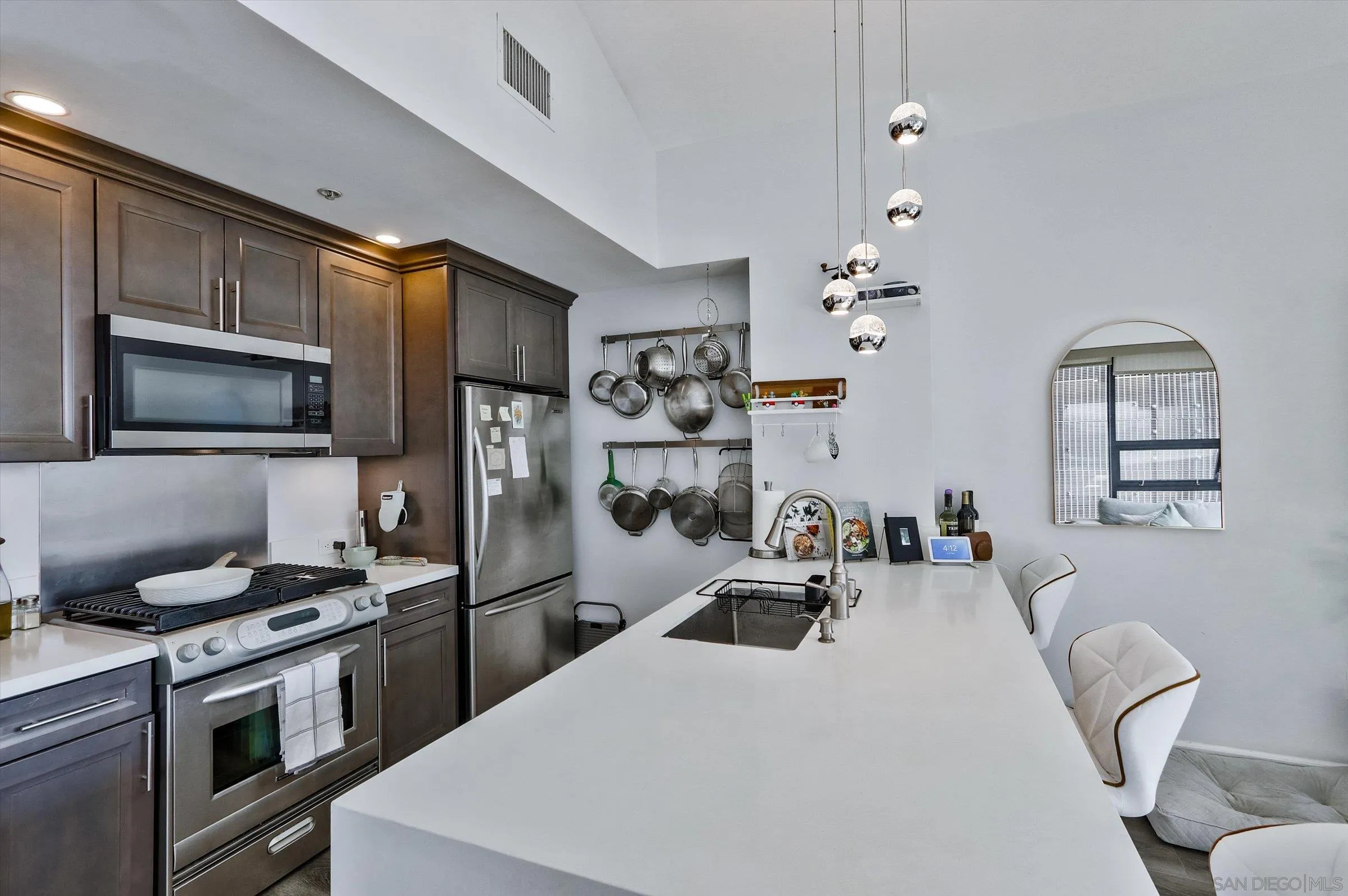 Photo #8: 250036175 Listing: Photo #8