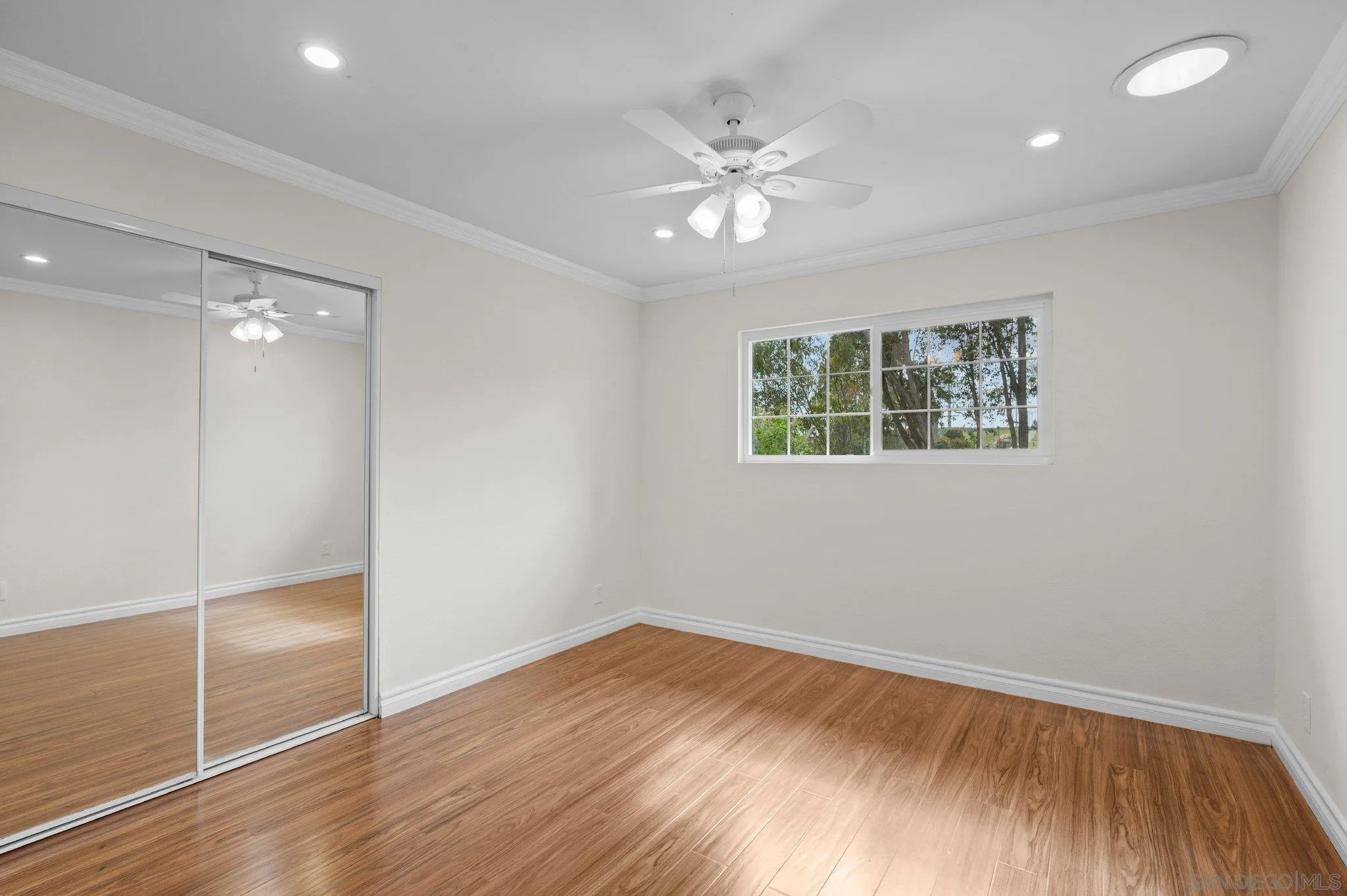 https://cdn.realtyfeed.com/cdn/127/250036176/46ffd5b41419a7a54772cfbc2c298f5c.webp