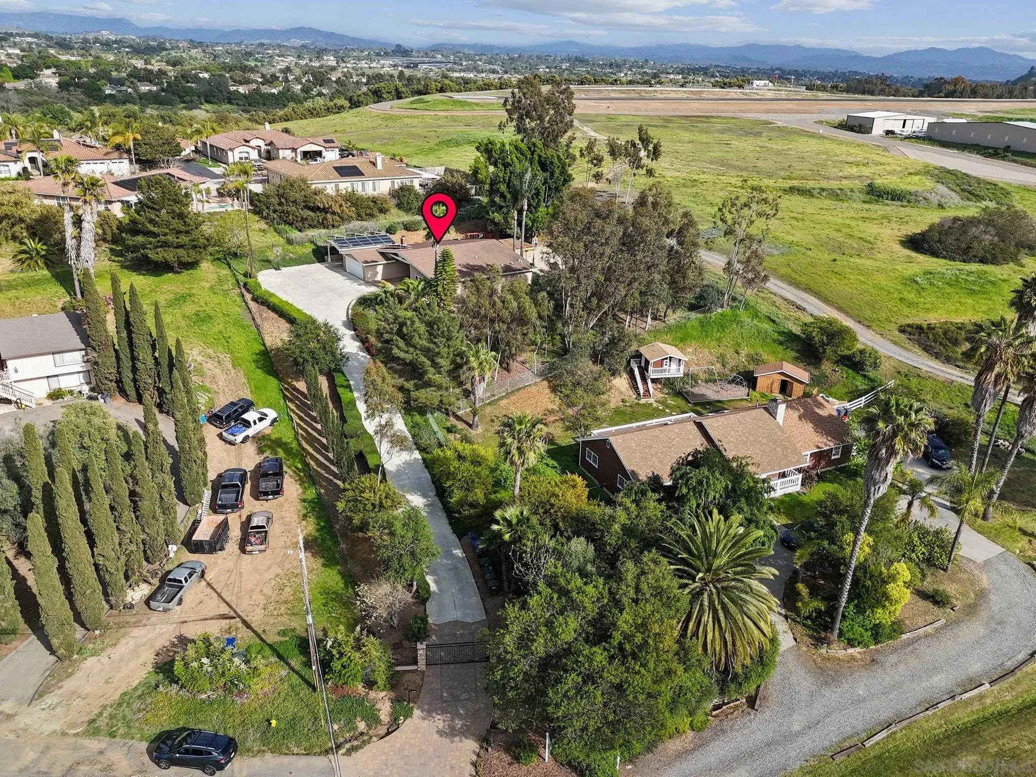 https://cdn.realtyfeed.com/cdn/127/250036176/5d52093194eb360dd5304812597b122d.webp