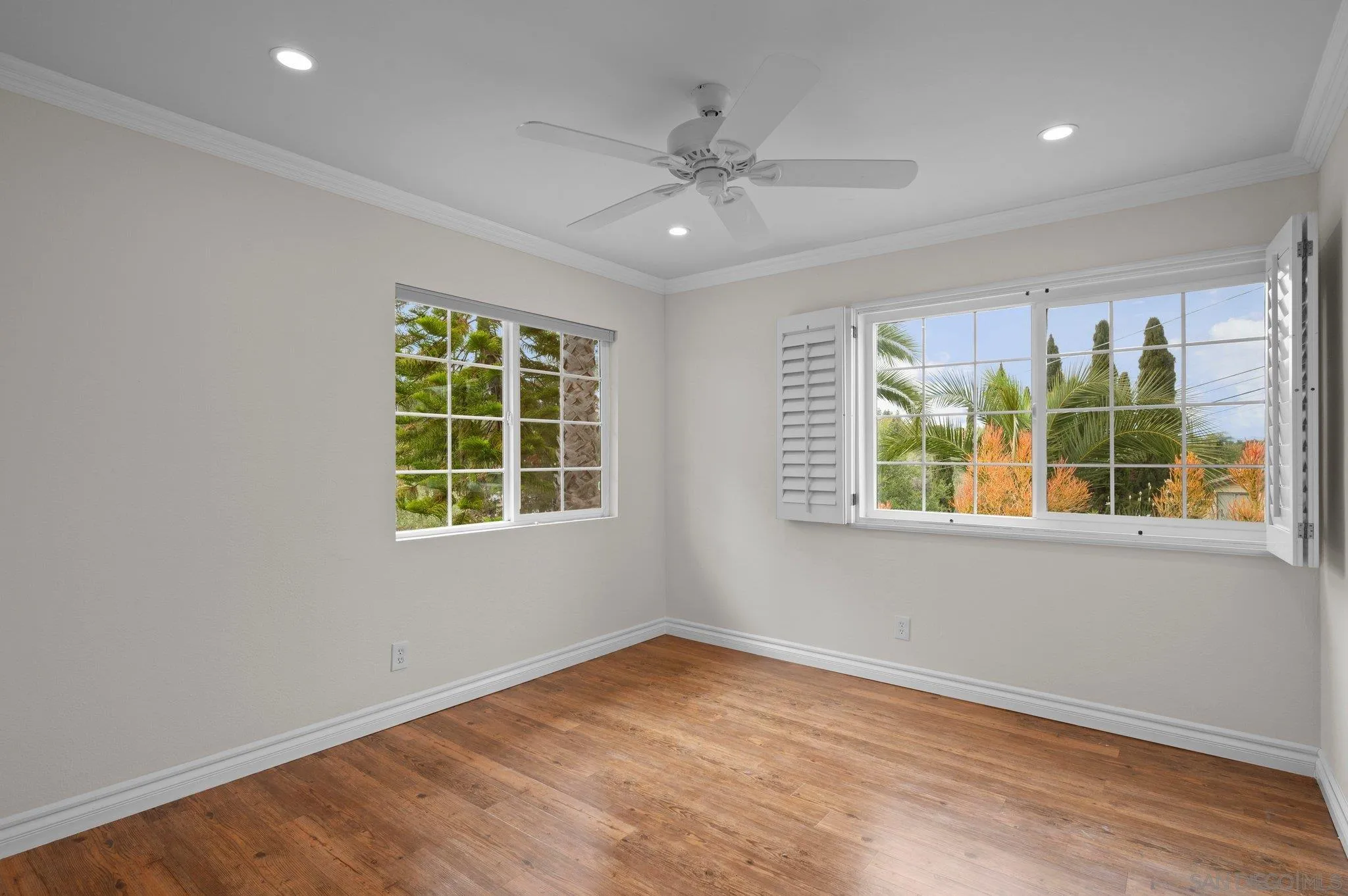 https://cdn.realtyfeed.com/cdn/127/250036176/c4cebace5e3bdecde8f7ac5c69ff0137.webp