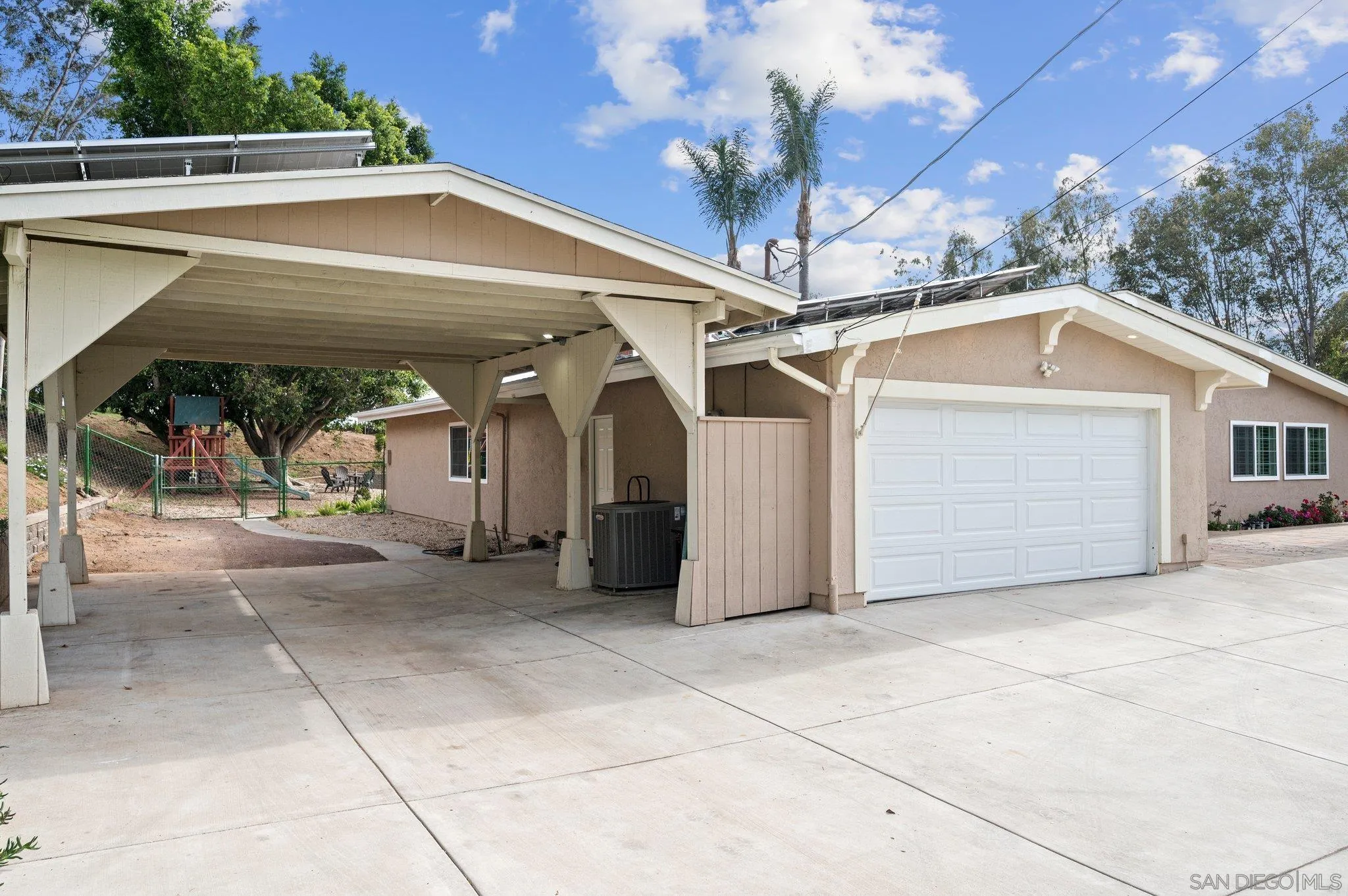 https://cdn.realtyfeed.com/cdn/127/250036176/d05c8bdf0de2fa5cb851951942537752.webp