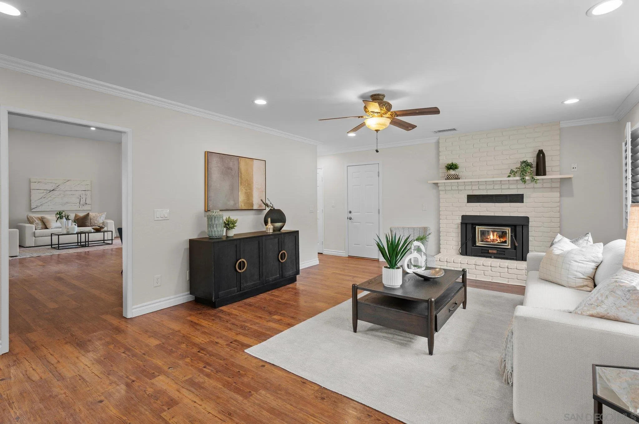 https://cdn.realtyfeed.com/cdn/127/250036176/dd3a7efd57f5bc67193c803189badae1.webp