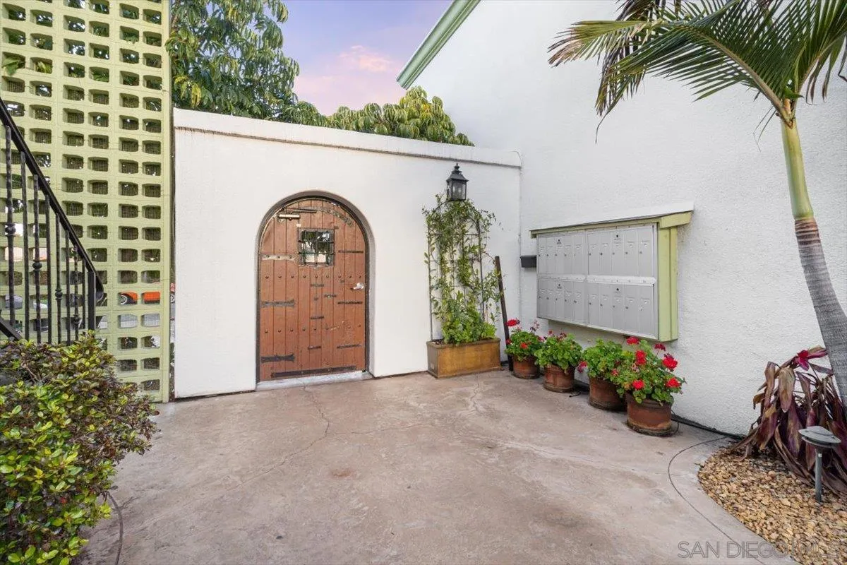 https://cdn.realtyfeed.com/cdn/127/250036177/0ec2972ce3a6e0fdd88d1d27c5fd883e.webp
