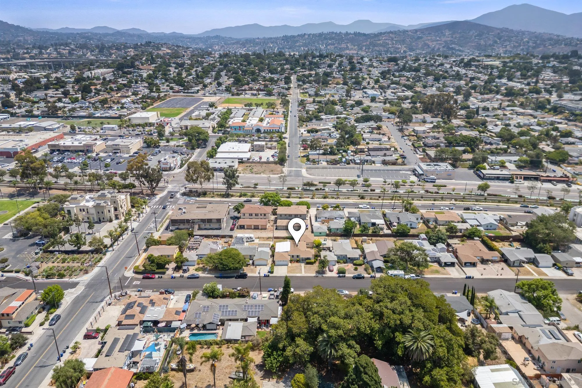 https://cdn.realtyfeed.com/cdn/127/250036184/01f460b9a0535f569a364356fb6aae79.webp