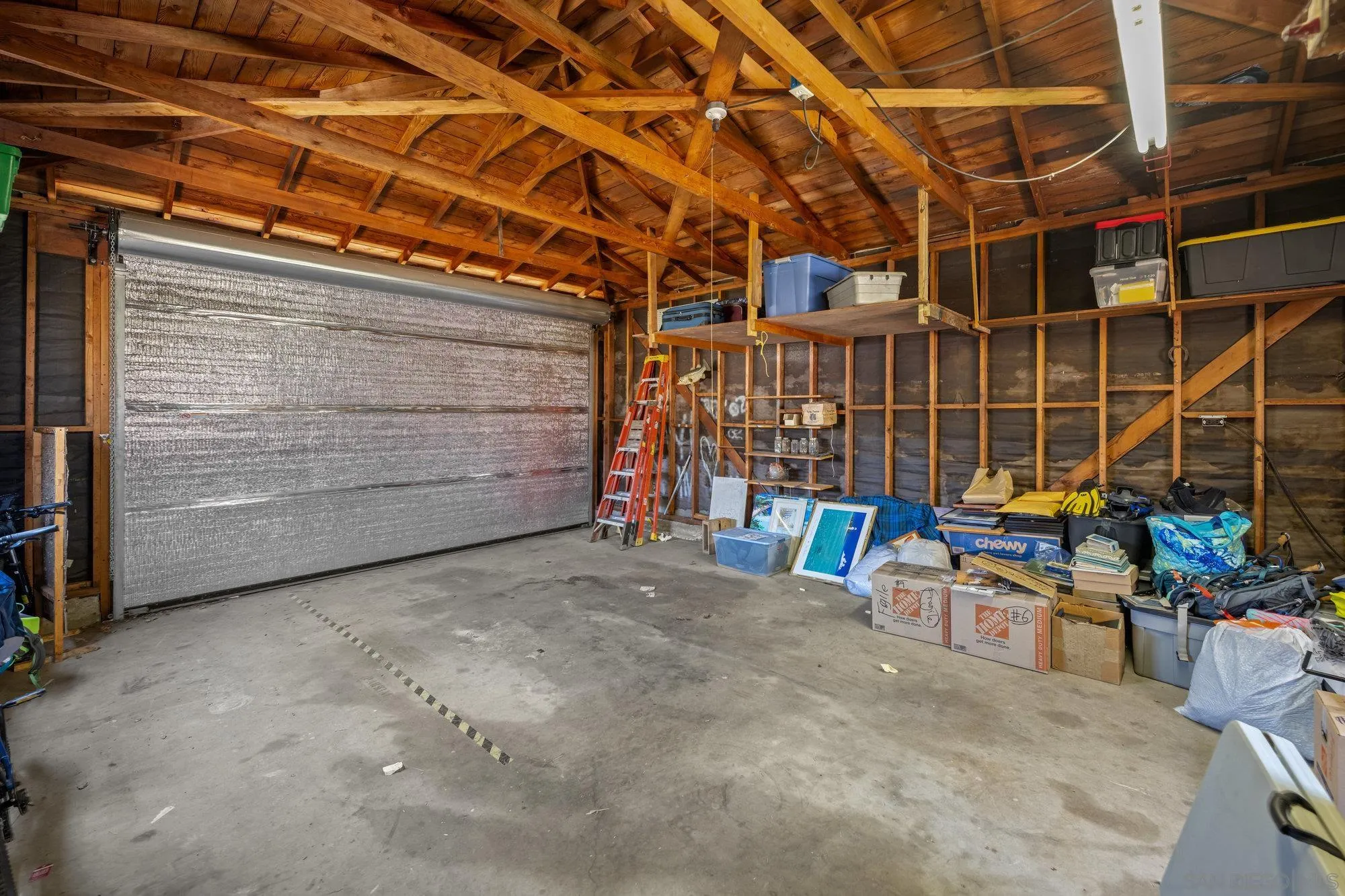 https://cdn.realtyfeed.com/cdn/127/250036184/26a0ff4c9a932a55c8f85d53d4b3c8e4.webp