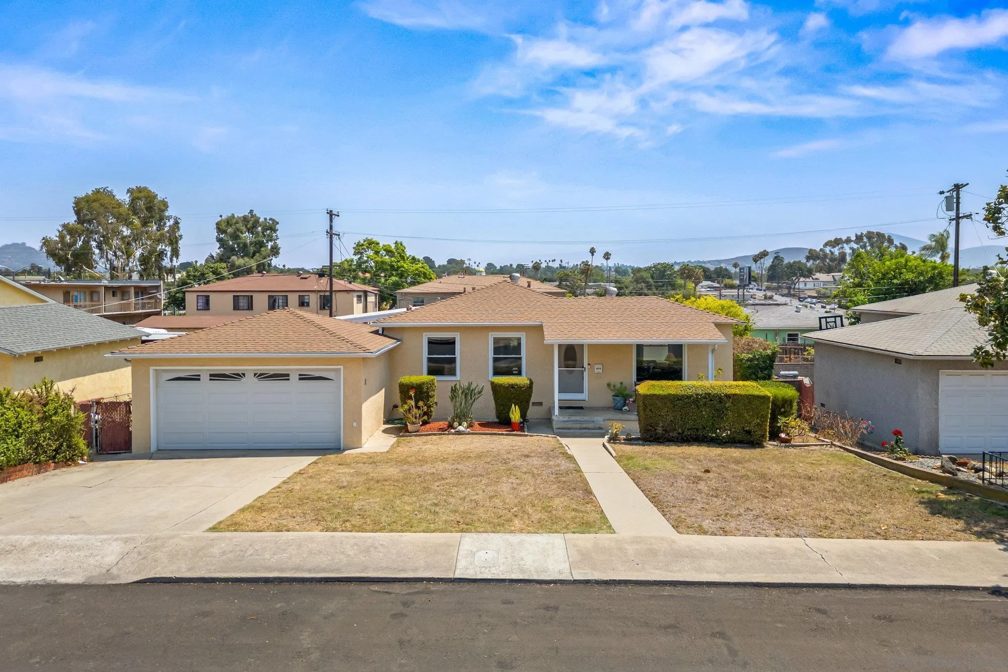 https://cdn.realtyfeed.com/cdn/127/250036184/61d4f70f38b130f5dac2d125ee415575.webp