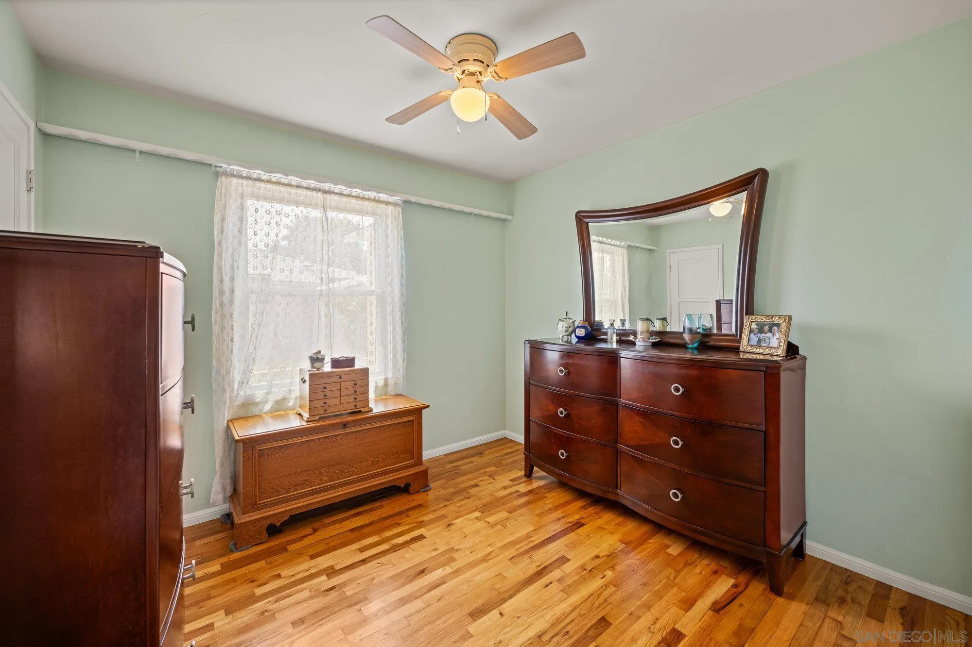 https://cdn.realtyfeed.com/cdn/127/250036184/63a4725d1db6c63e7519df31f02d8808.webp