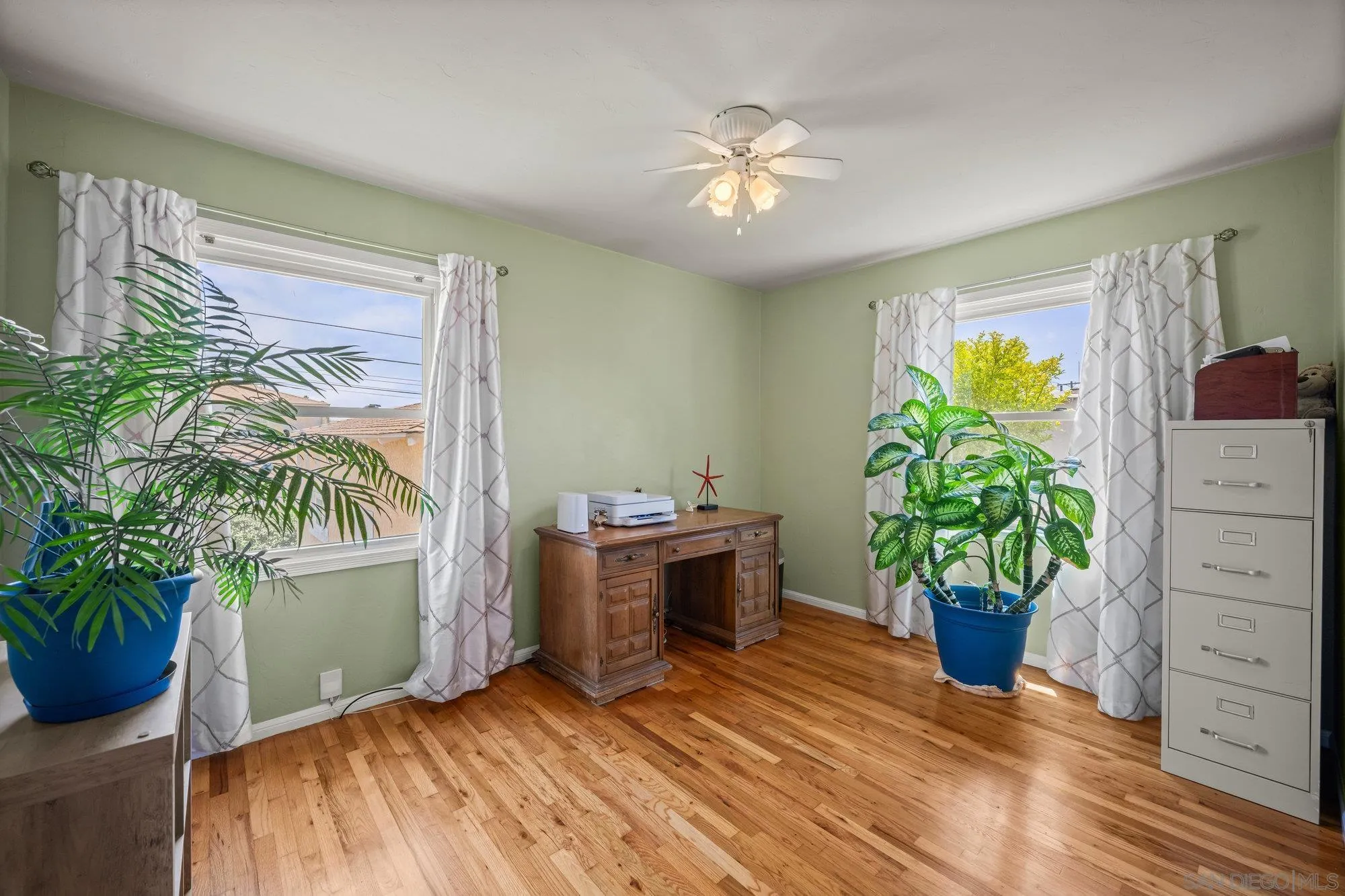 https://cdn.realtyfeed.com/cdn/127/250036184/fbc3e4f6087f5fdcadff97ebaeb3ea5d.webp