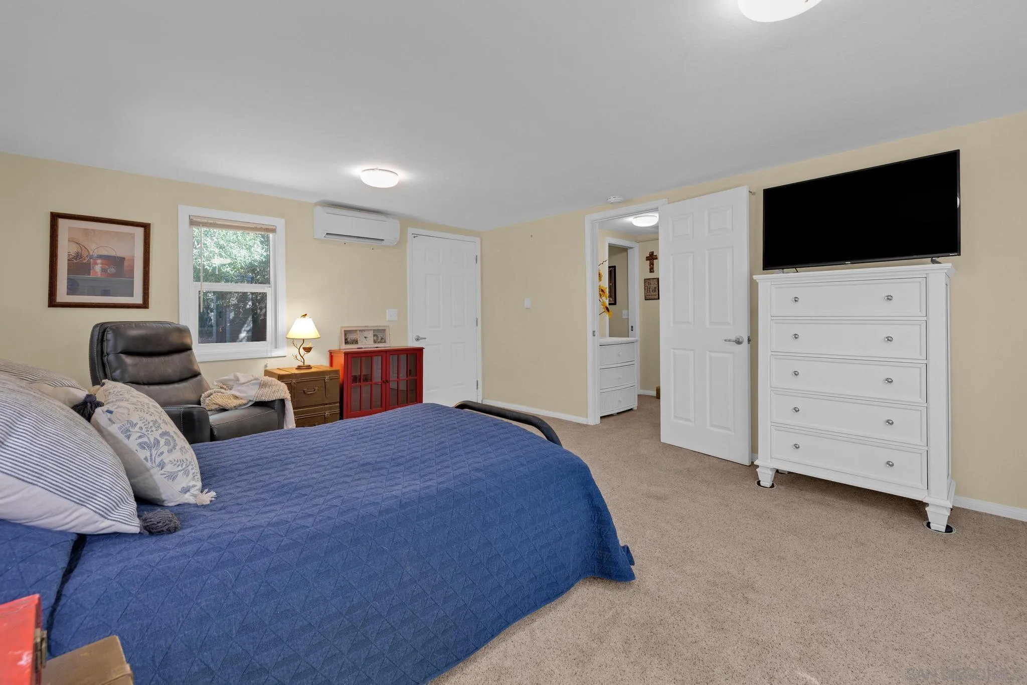 https://cdn.realtyfeed.com/cdn/127/250036192/0383a819ed962d8a06adac514e690724.webp