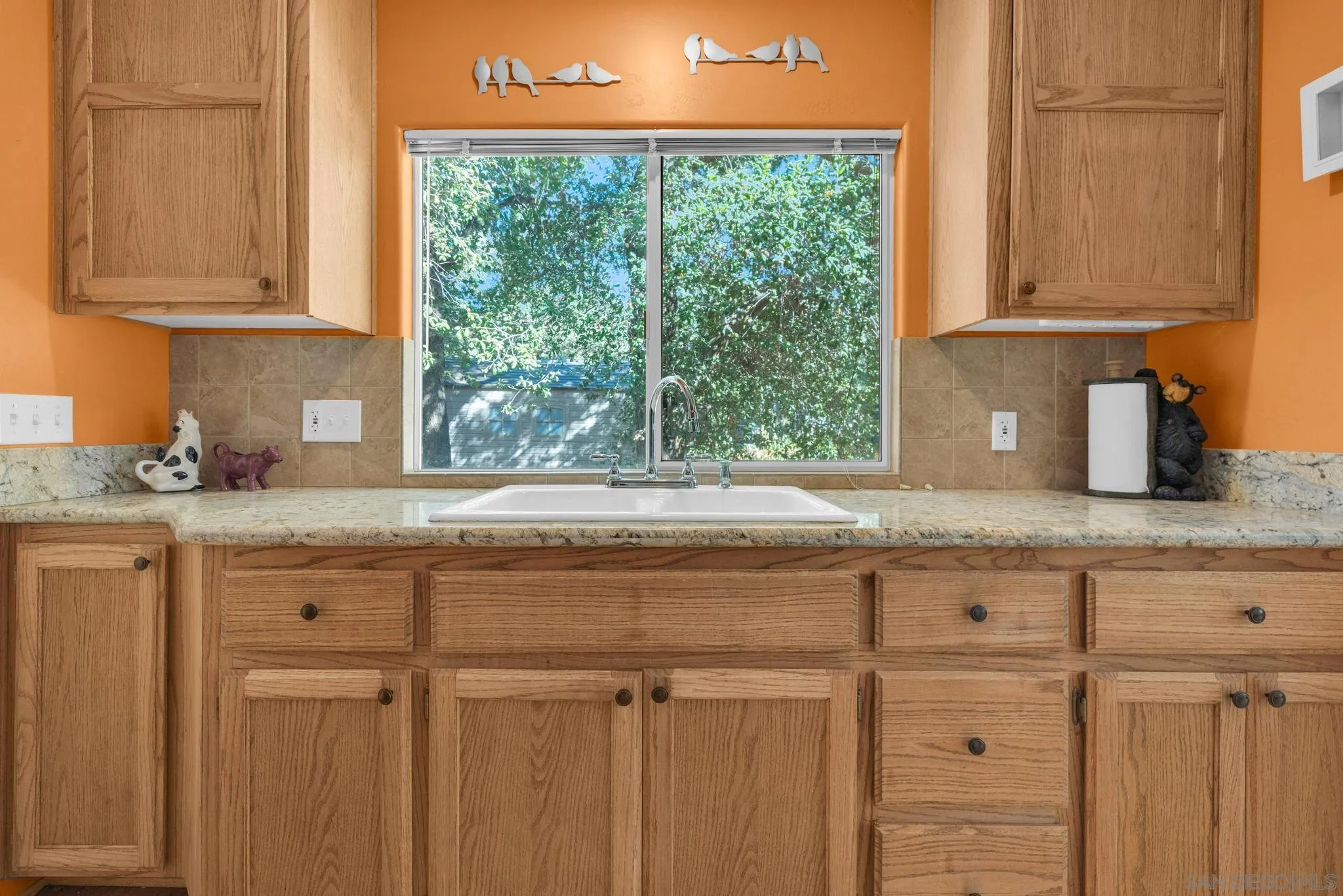 https://cdn.realtyfeed.com/cdn/127/250036192/2a304a3b61d47f57d1b150cdd458d653.webp