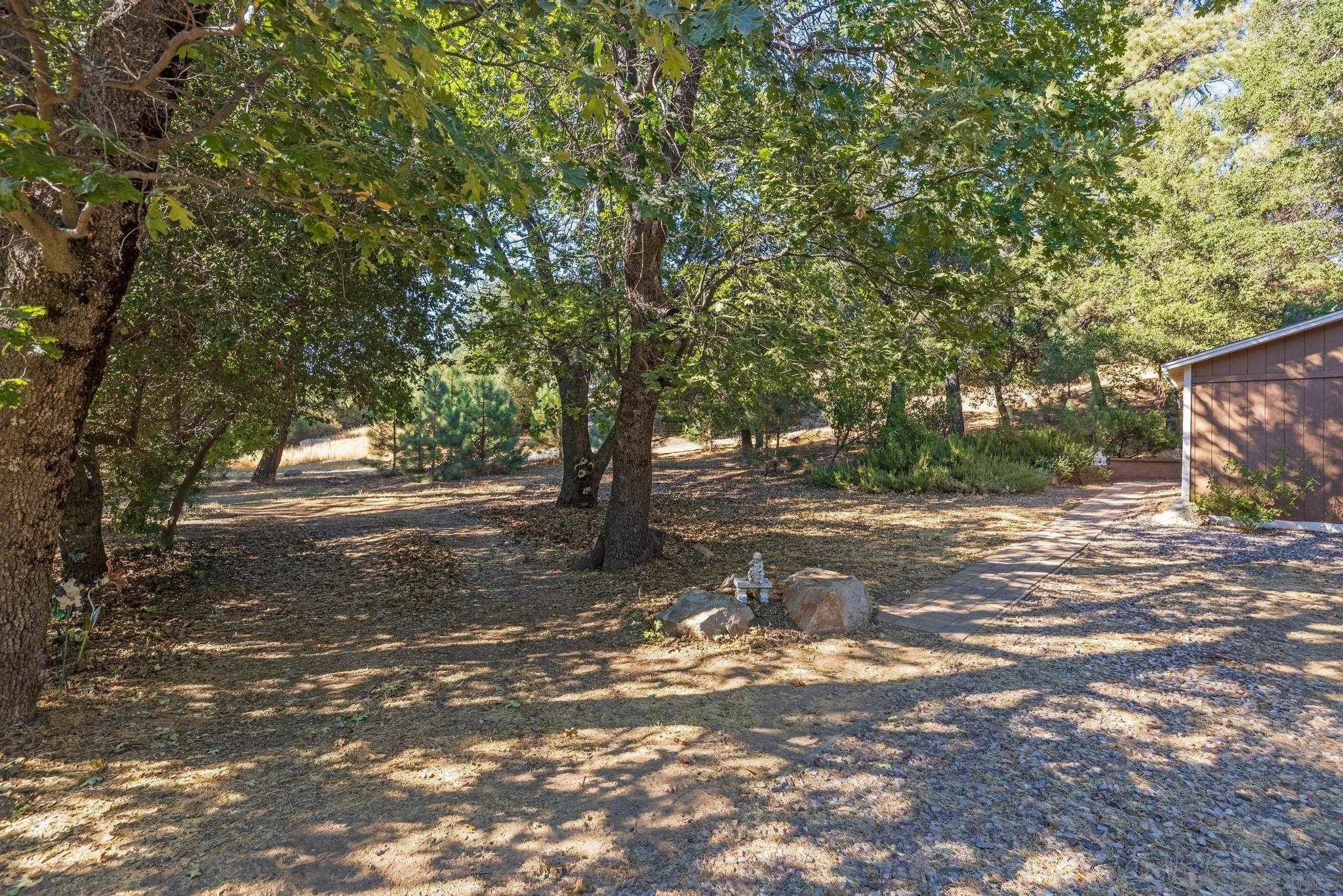 https://cdn.realtyfeed.com/cdn/127/250036192/dd4713106e3d647bac235e5cb840bc7b.webp