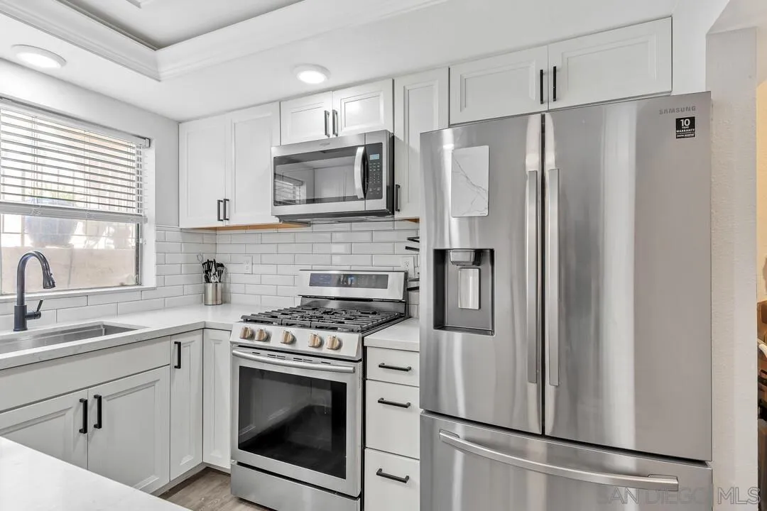 Photo #5: 250036197 Listing 
