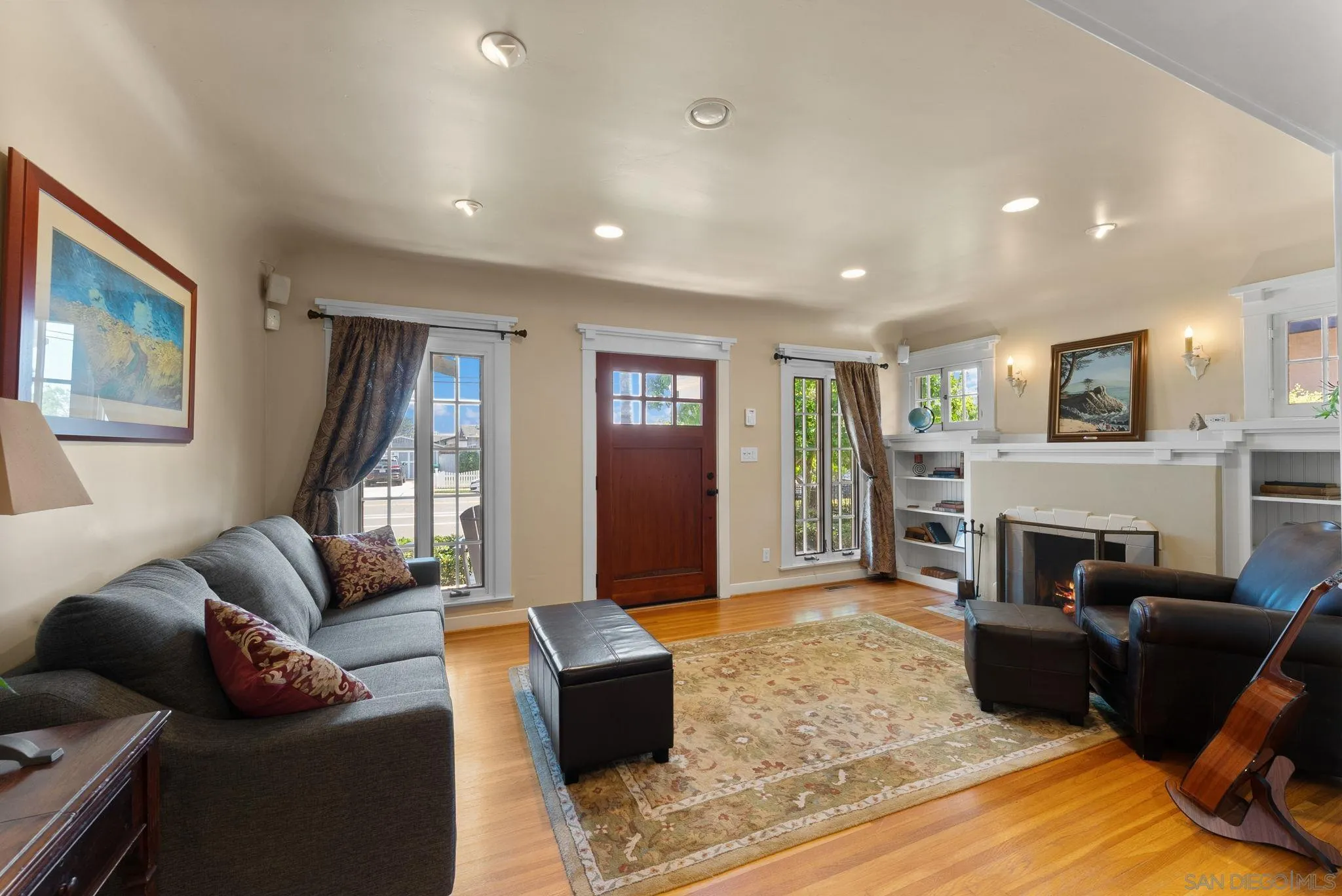 https://cdn.realtyfeed.com/cdn/127/250036205/1eeaf237b942def06ba794878198ec4c.webp