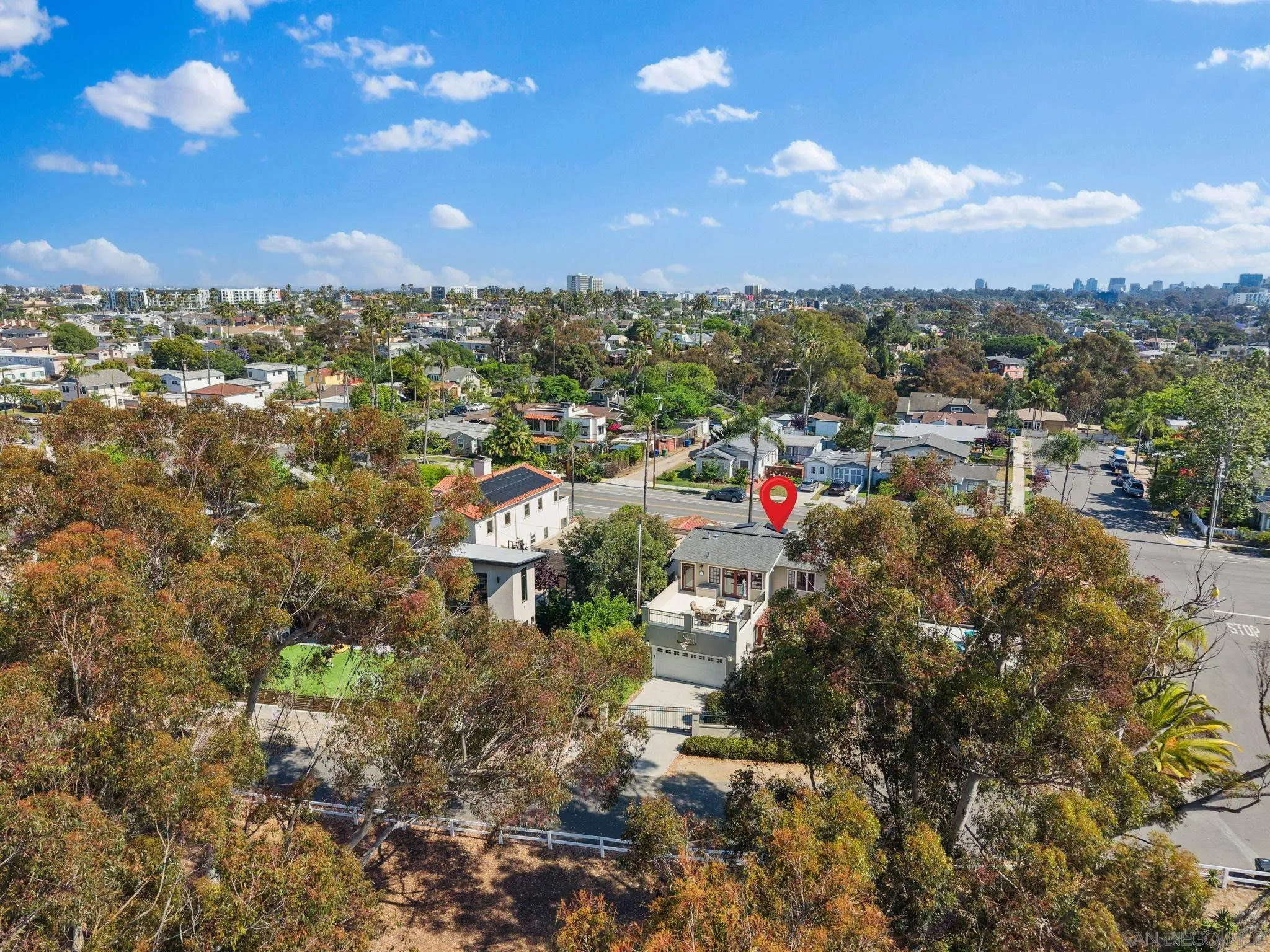 https://cdn.realtyfeed.com/cdn/127/250036205/27dd6bb9637e1b3d5b448a7849b5383e.webp