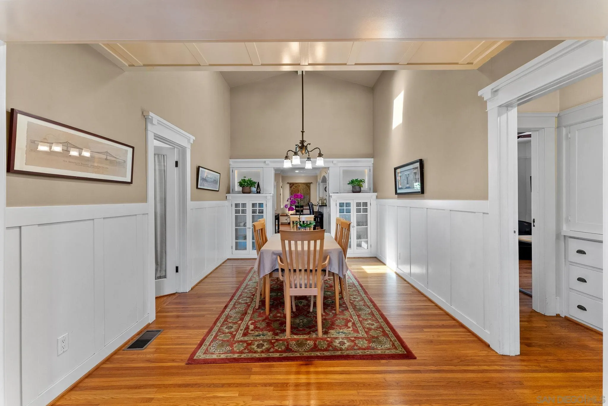 https://cdn.realtyfeed.com/cdn/127/250036205/d6647ca44b1bf9d74b5986bb38381218.webp