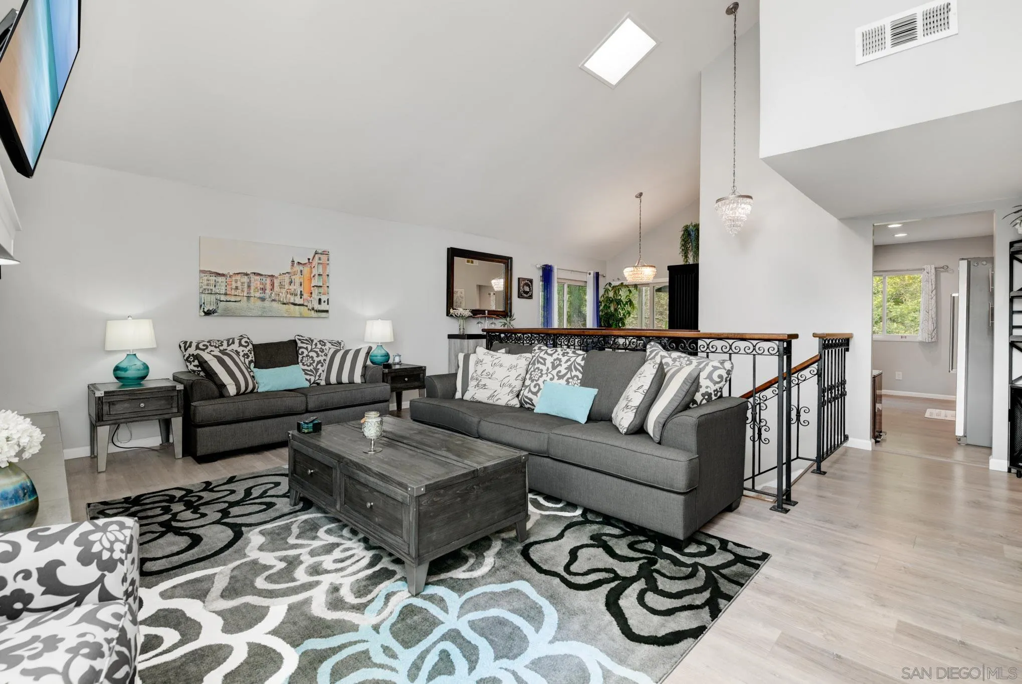 Photo #5: 250036211 Listing 