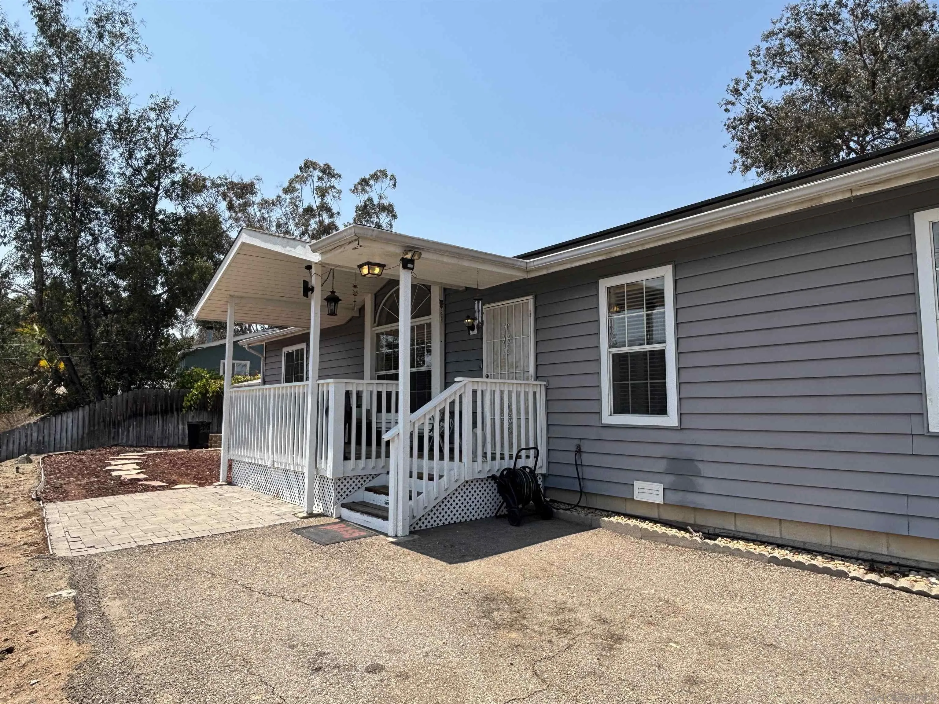 https://cdn.realtyfeed.com/cdn/127/250036219/216d3d8082054e67a136a68bf1bc0f5f.webp