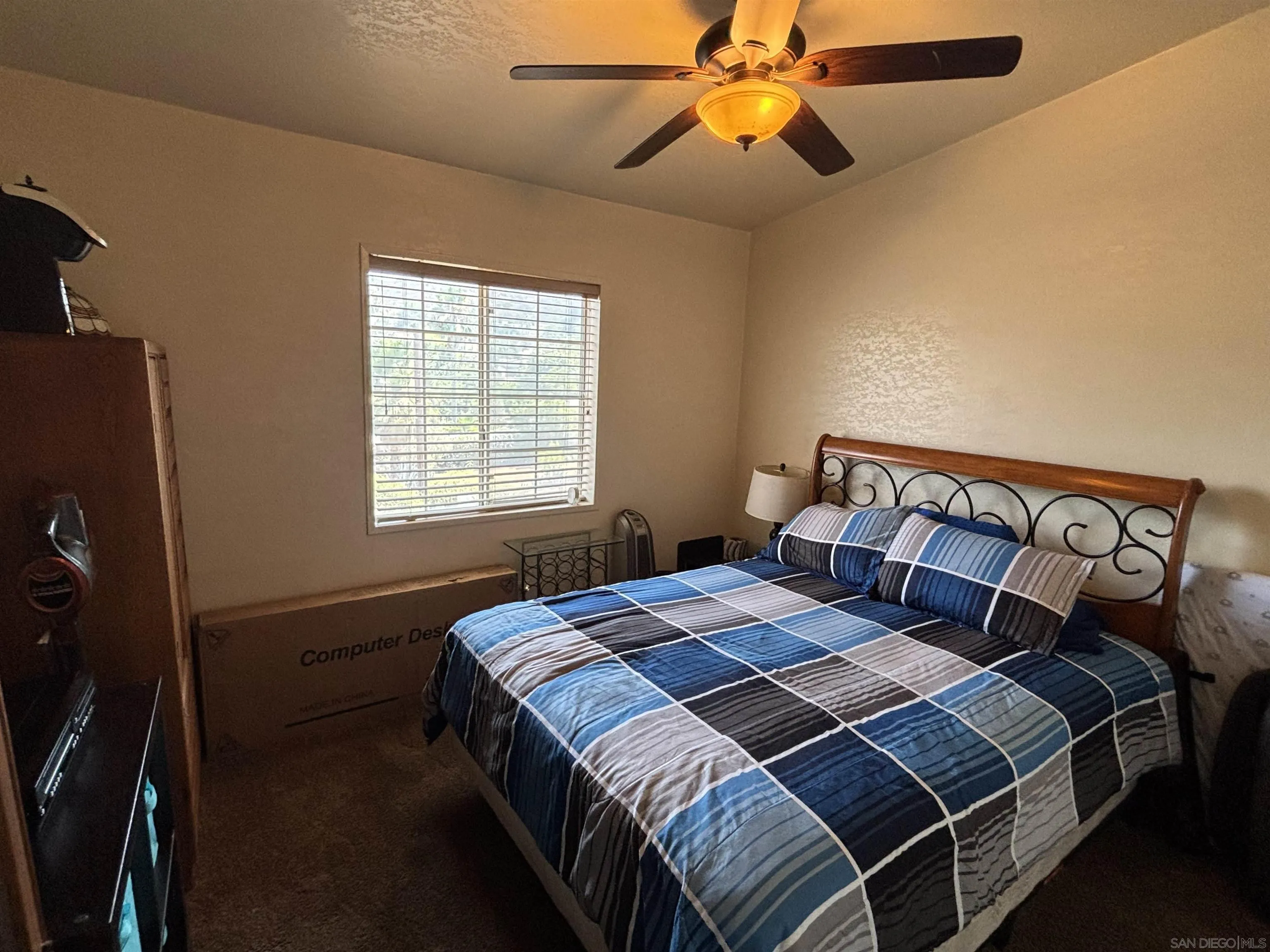 https://cdn.realtyfeed.com/cdn/127/250036219/482fb34c23f671a194ee59074012dccf.webp