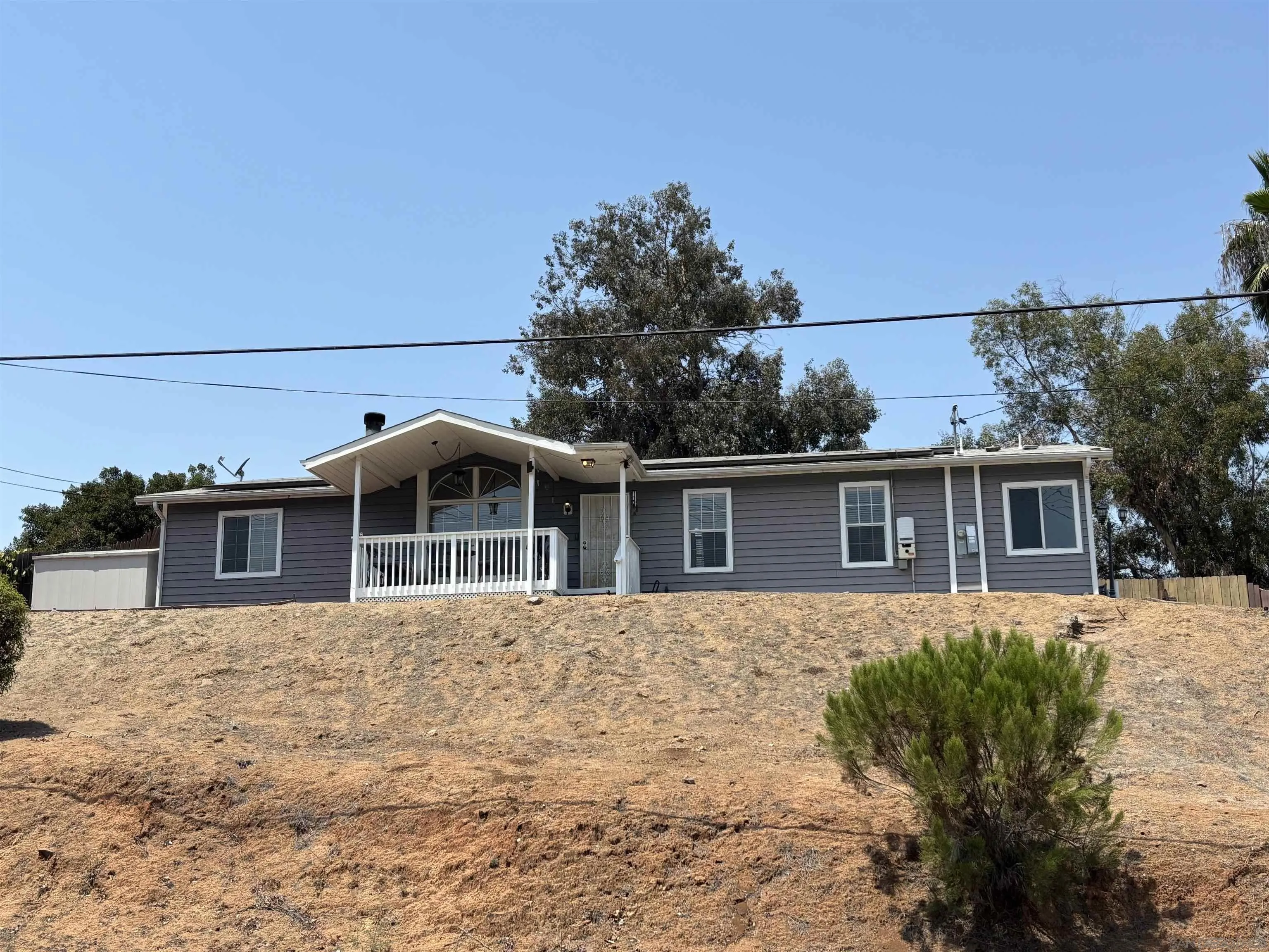 https://cdn.realtyfeed.com/cdn/127/250036219/5a4ff0063db7d549f4fd8fc03fc62fe4.webp