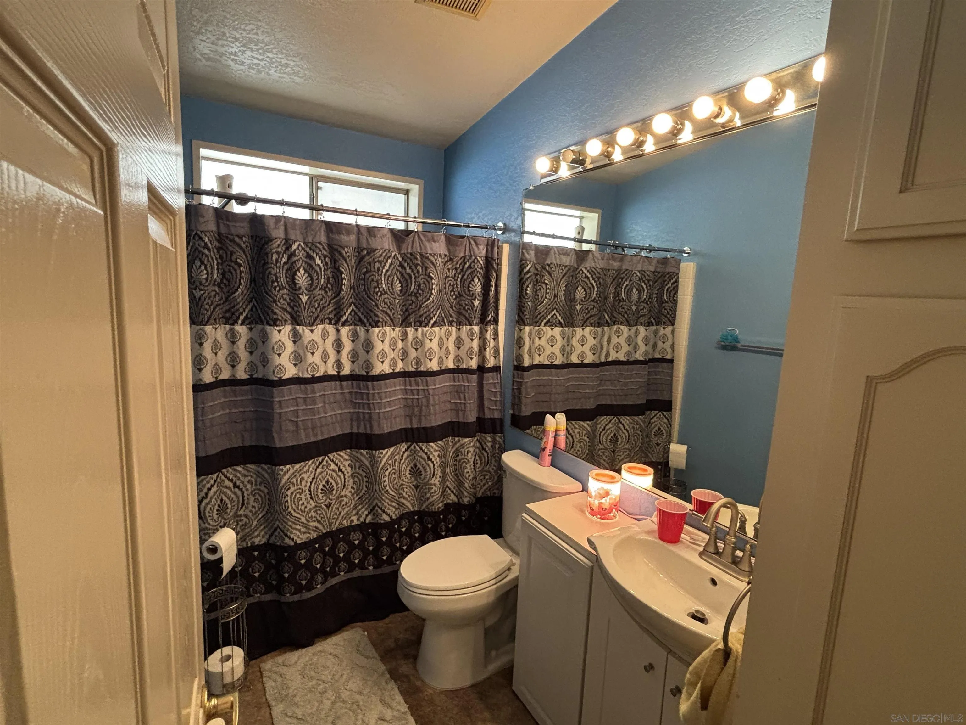 https://cdn.realtyfeed.com/cdn/127/250036219/ef92d5bd78e20b9fa7c11de2d3157dc6.webp