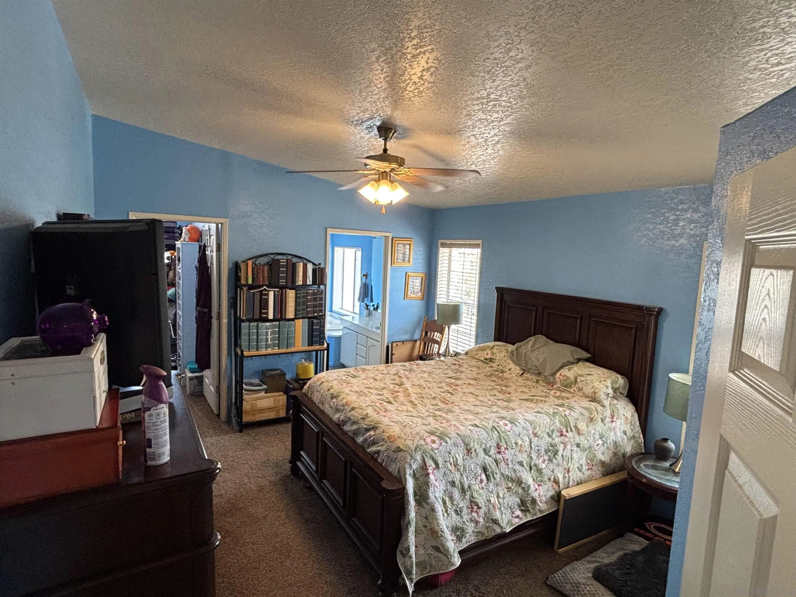 https://cdn.realtyfeed.com/cdn/127/250036219/fc2557625bcf7e2d55fc35268e3f8ea5.webp