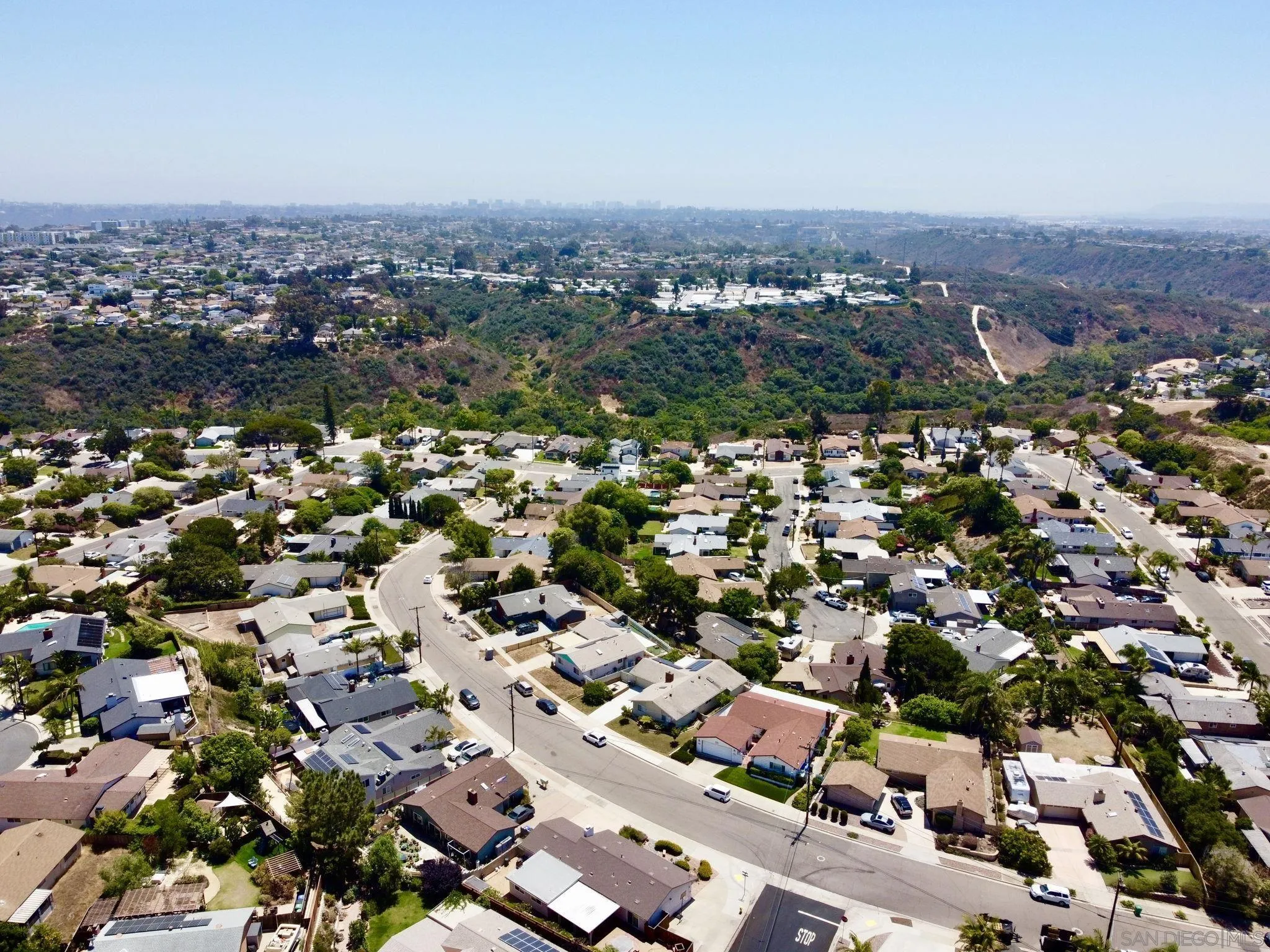 https://cdn.realtyfeed.com/cdn/127/250036229/305f7ed9395d6210f2a214132bb19fe3.webp