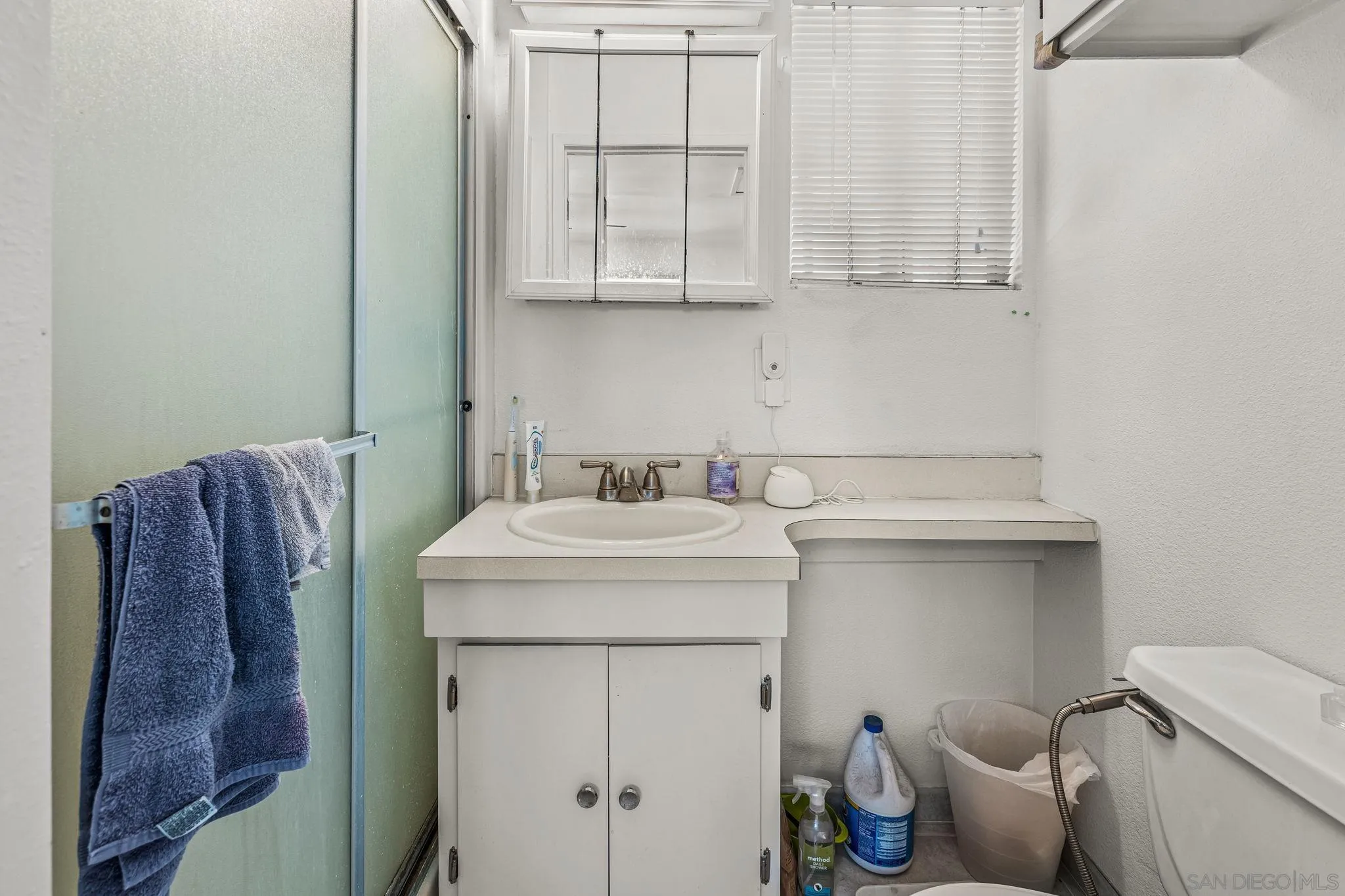 https://cdn.realtyfeed.com/cdn/127/250036229/bc5a5d5527a27851b723f7086d16c290.webp