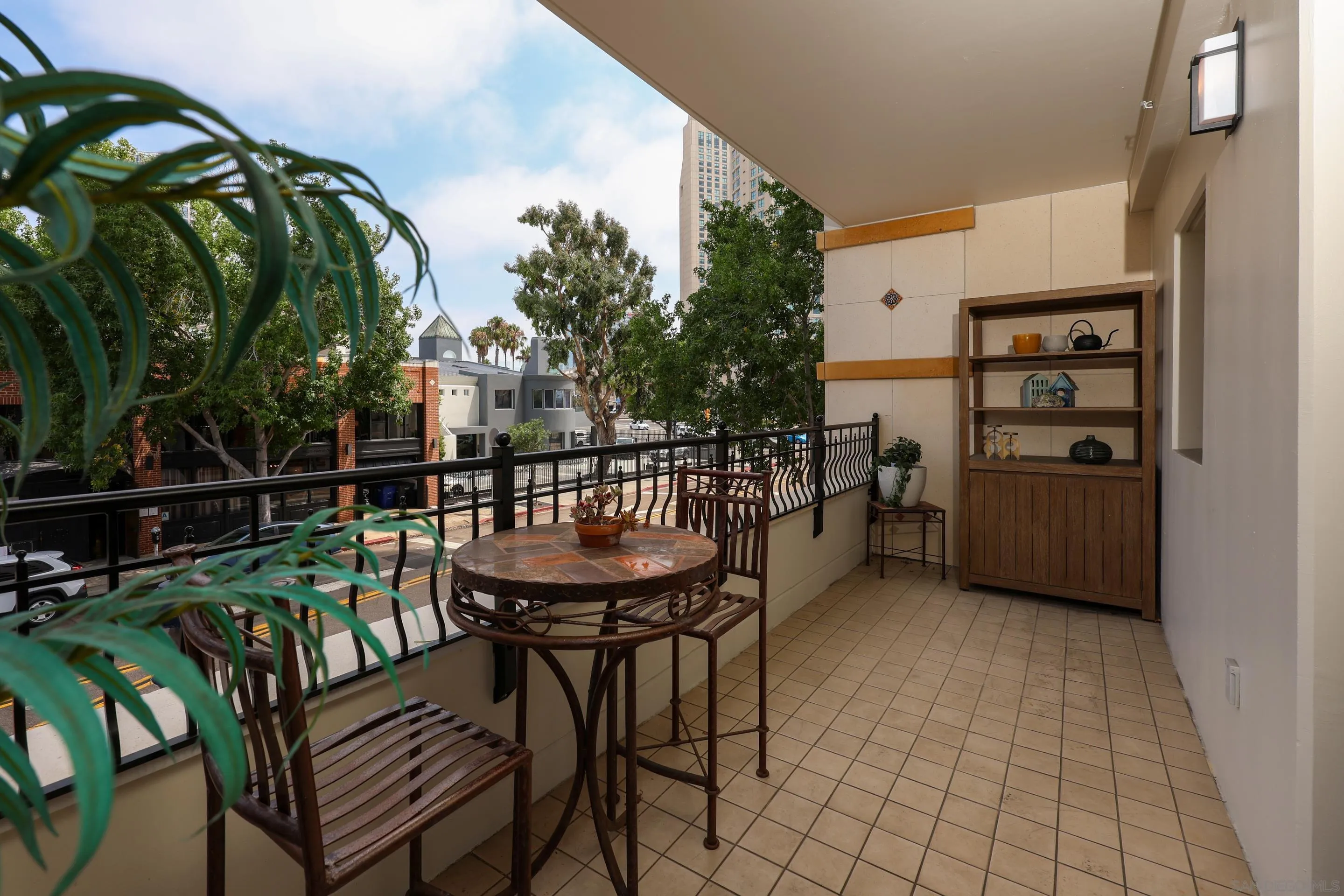 https://cdn.realtyfeed.com/cdn/127/250036230/29256a4b7452513bc34210481ecade10.webp