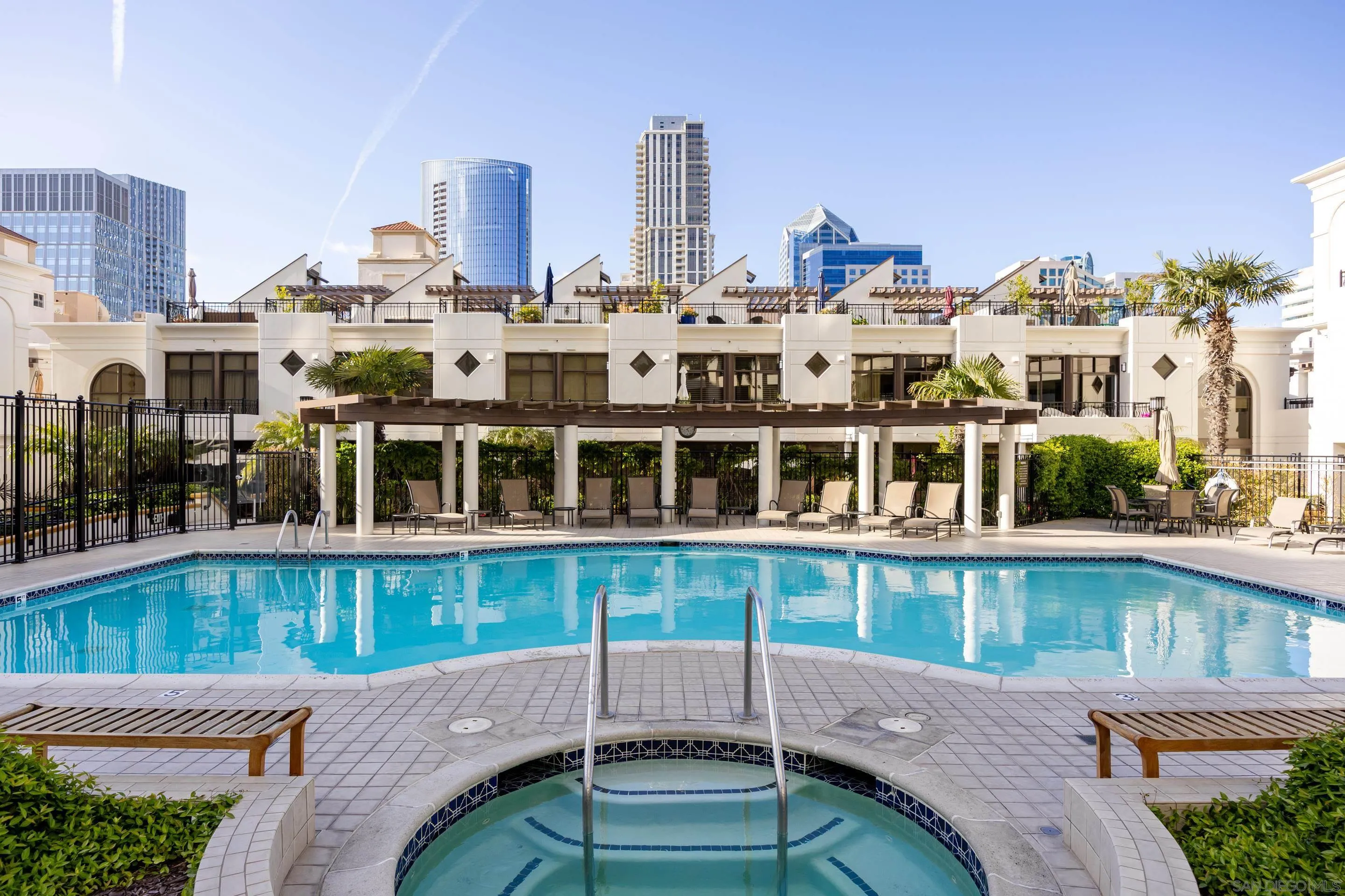https://cdn.realtyfeed.com/cdn/127/250036230/fb7e74687a527a07d9ee25df44017269.webp