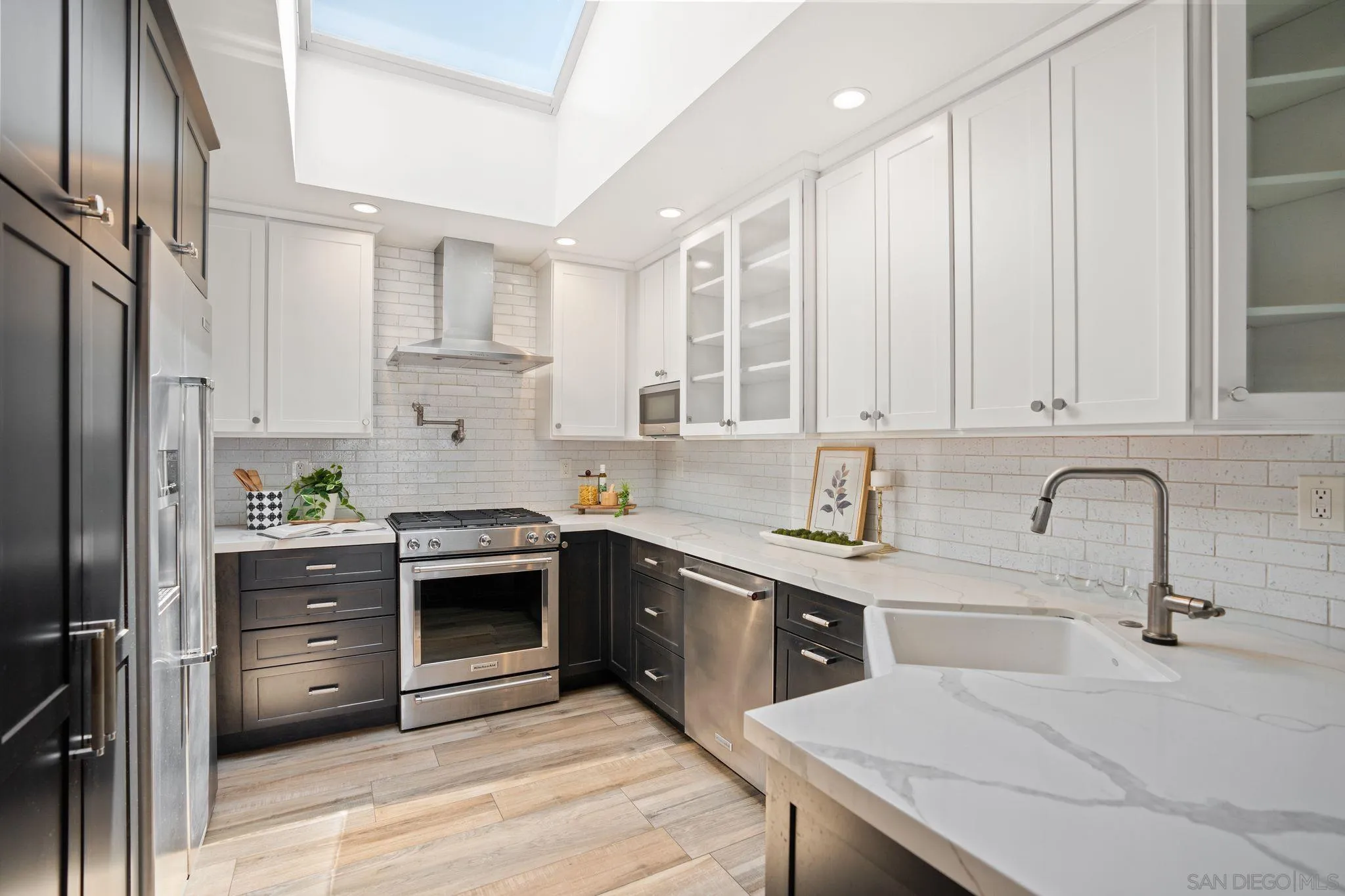 https://cdn.realtyfeed.com/cdn/127/250036231/428a3932a36f504f0170da47973199e3.webp