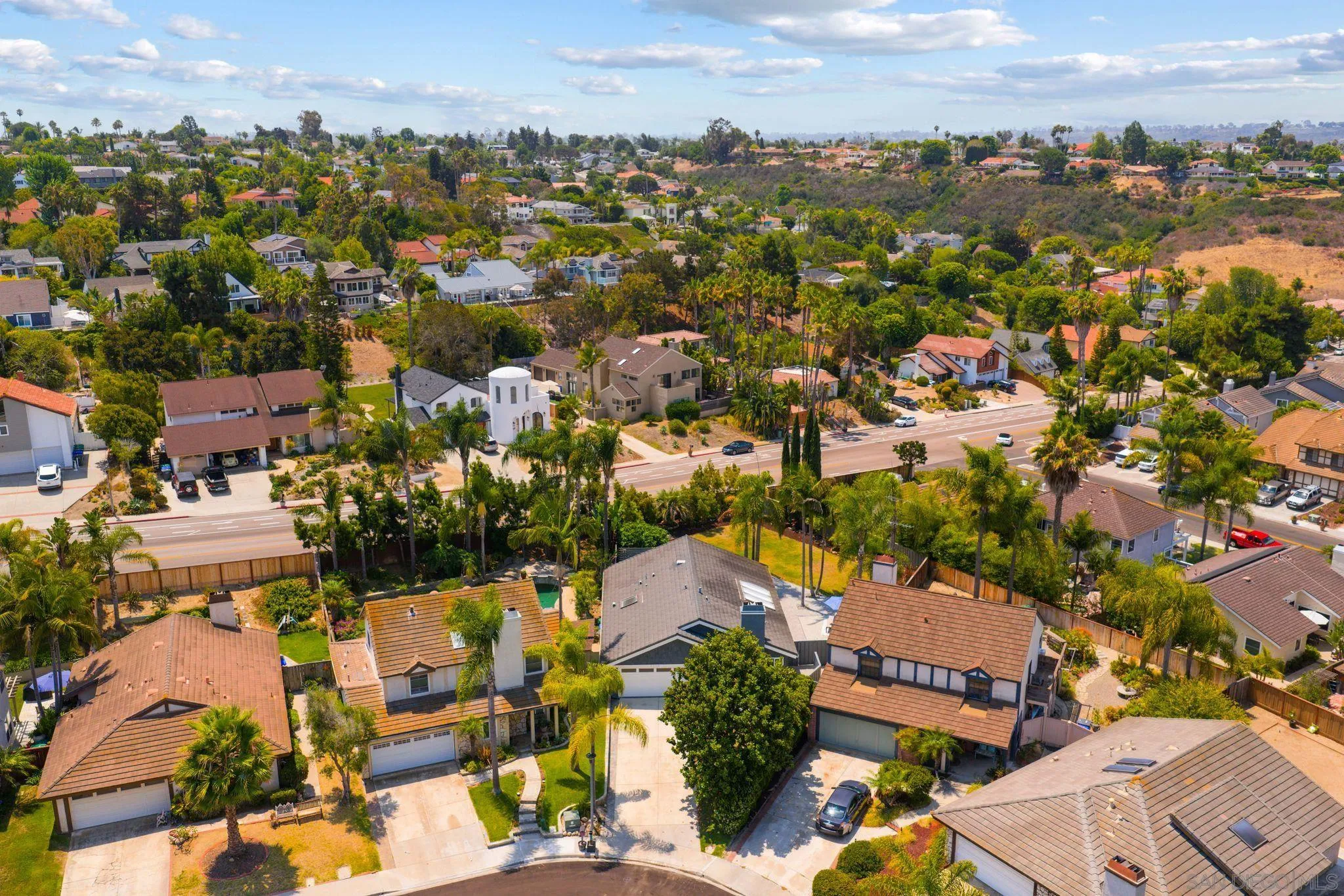 https://cdn.realtyfeed.com/cdn/127/250036231/608696406bdb9e5f1b627774c98c3192.webp
