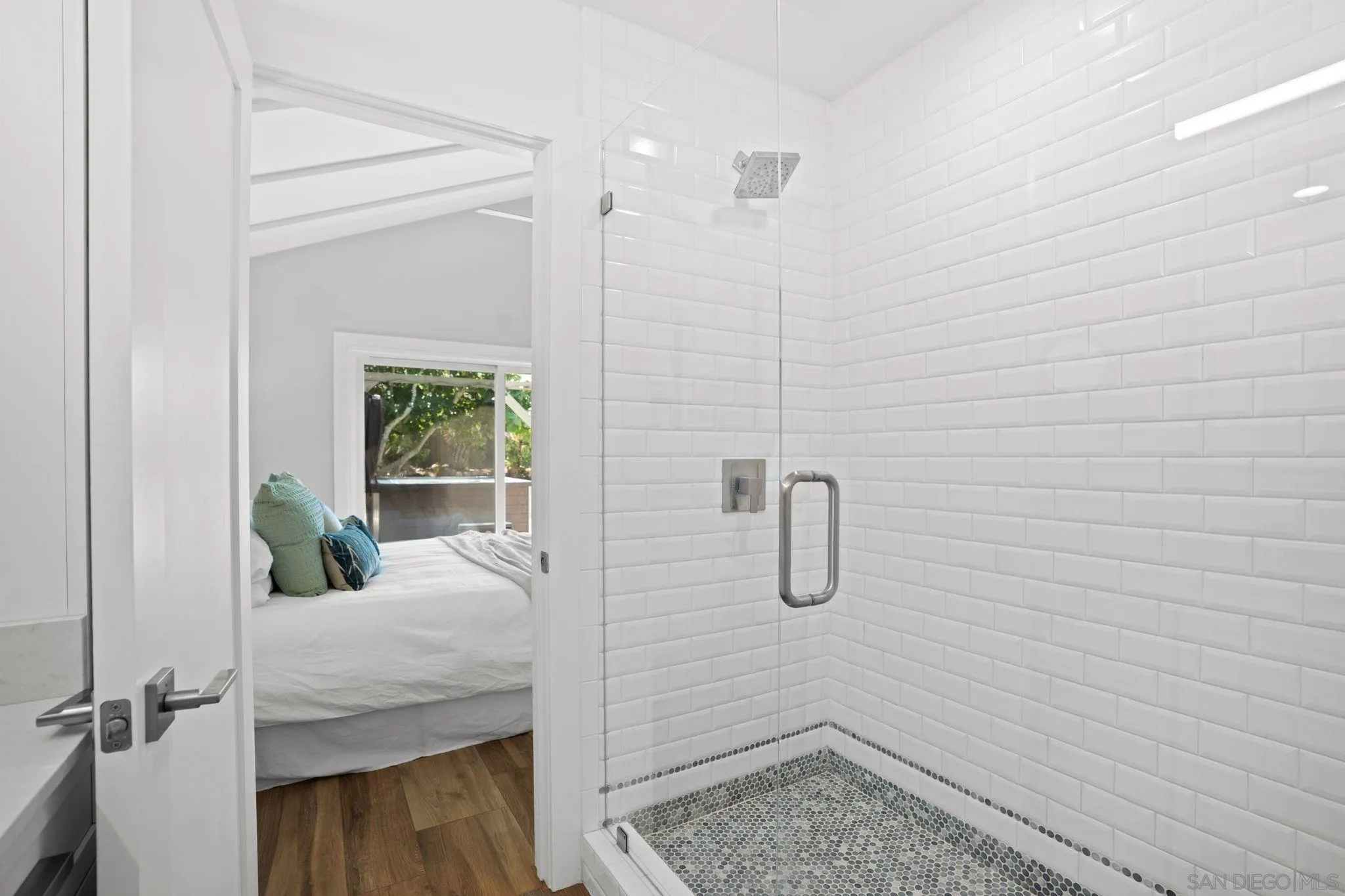 https://cdn.realtyfeed.com/cdn/127/250036231/b39ff7732c4de93af32b5d4b201e4df5.webp