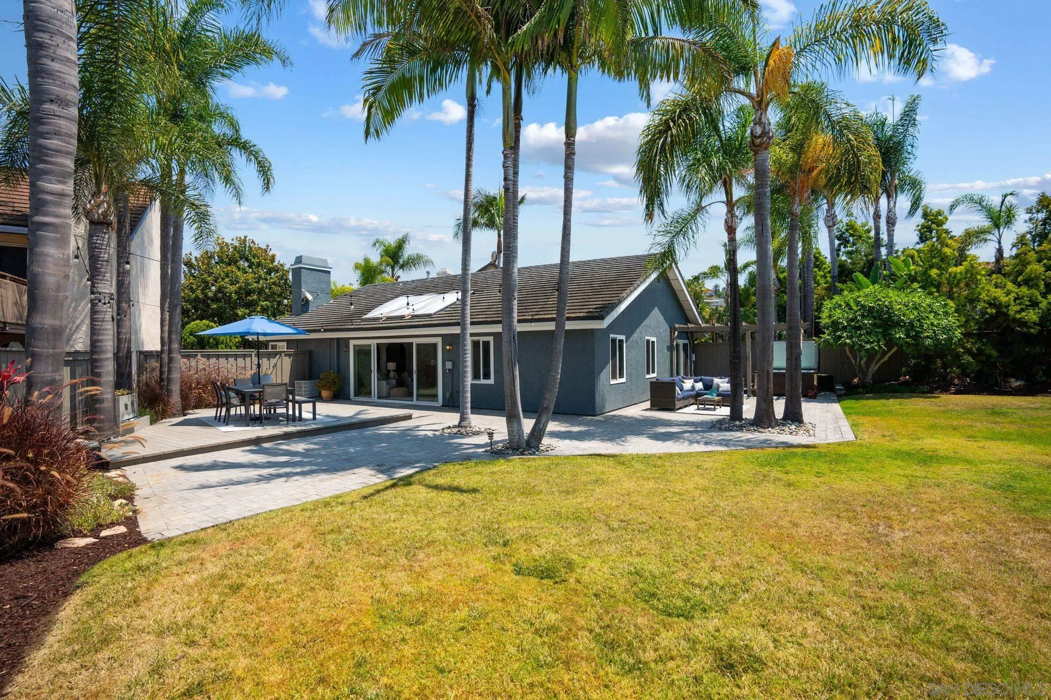 https://cdn.realtyfeed.com/cdn/127/250036231/f092a3e0e0389c3f23751305bd4215ef.webp